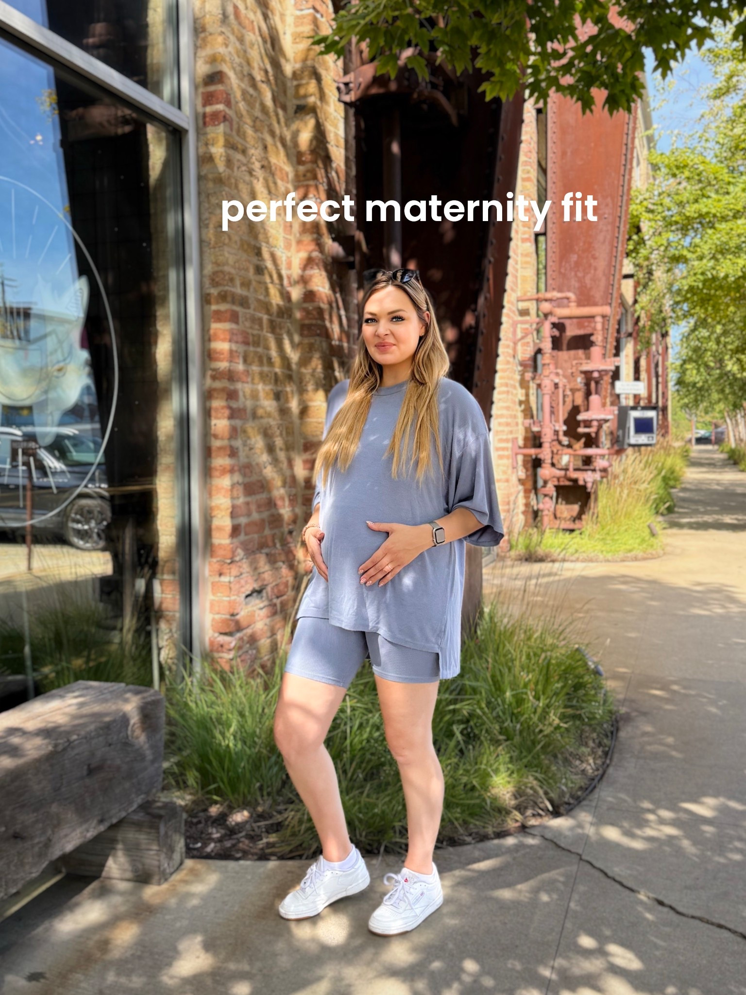 Wearing a medium in the set- this color is sold out but they have tons of colors available! 

#LTKStyleTip #LTKBump #LTKSeasonal