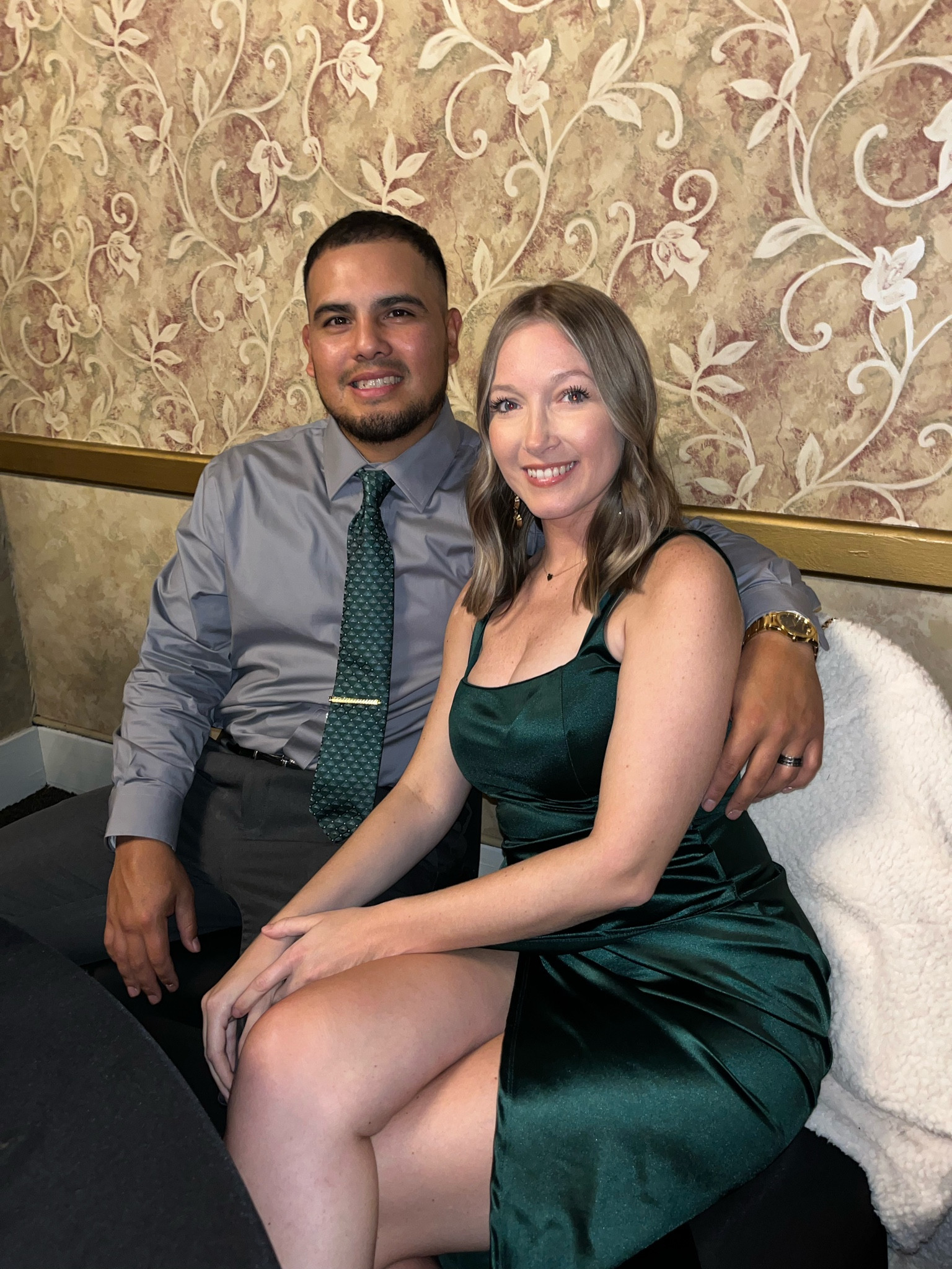 Holiday party dress 🎄🥂

Holiday party, holiday dress, Christmas dress, Christmas outfit, holiday outfit, Windsor dress, Windsorstore, wedding guest dress

#LTKGiftGuide #LTKWedding #LTKHoliday