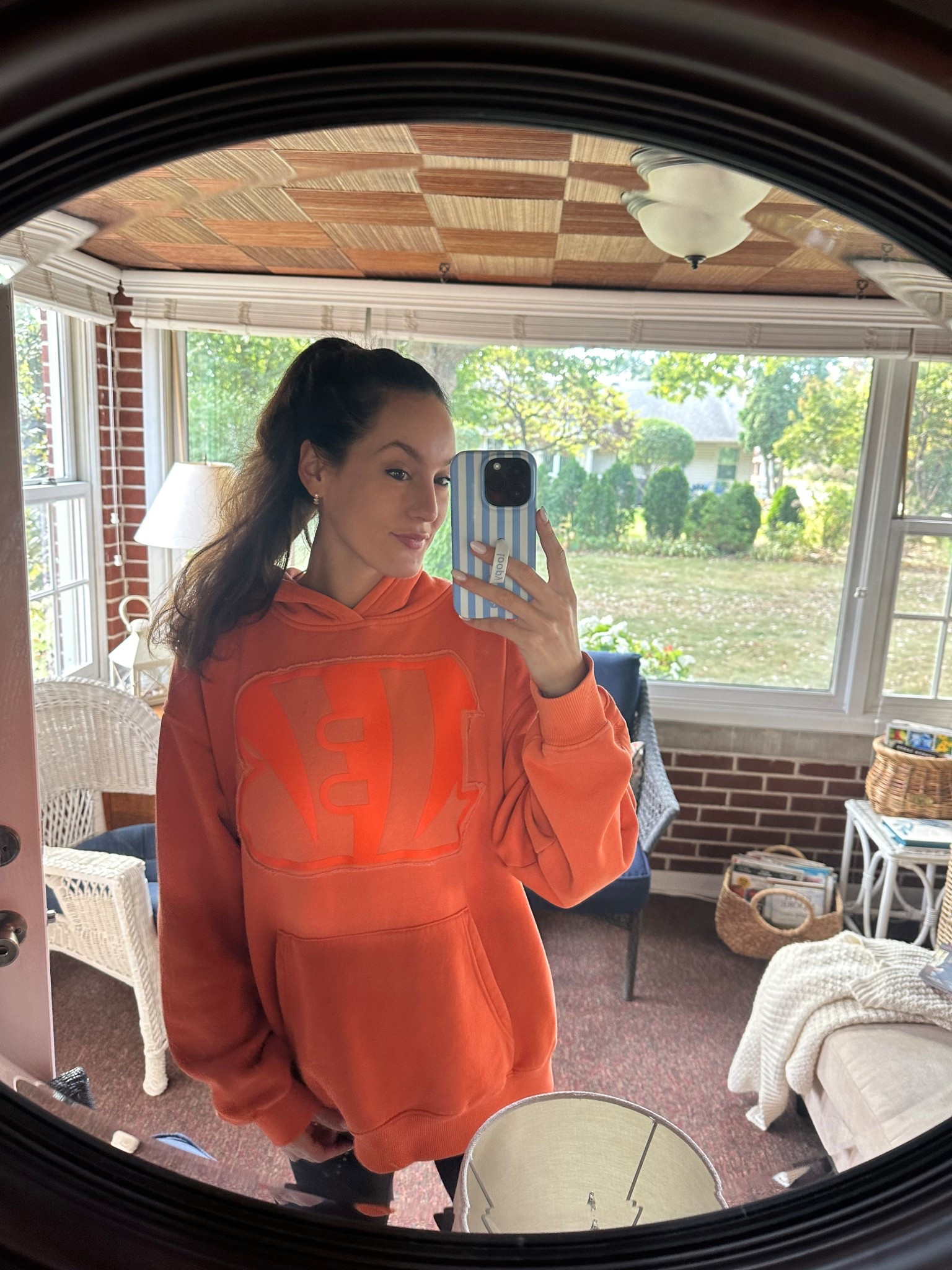 10/12 look
Cincinnati Bengals
NFL
Sweatshirt
Gift idea 
