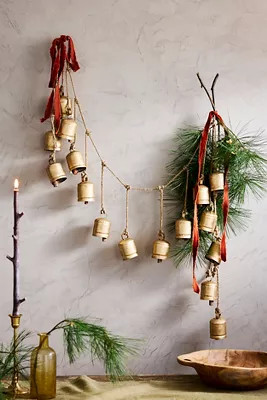 Golden Bells Garland | Terrain