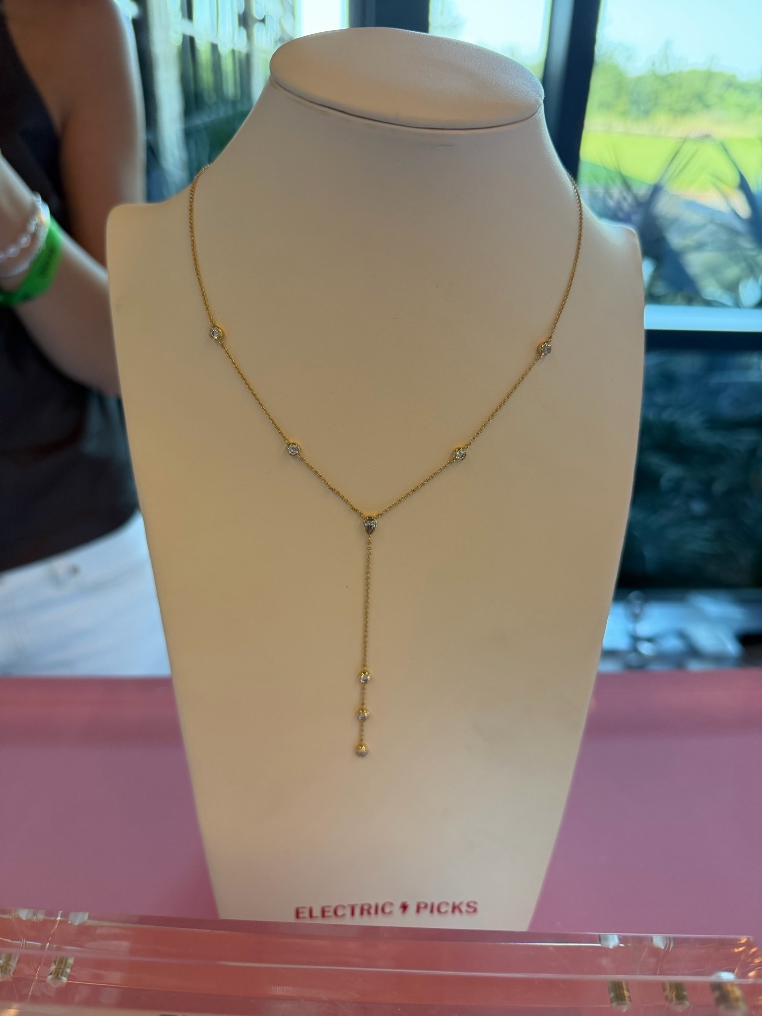 This necklace!!!!!!