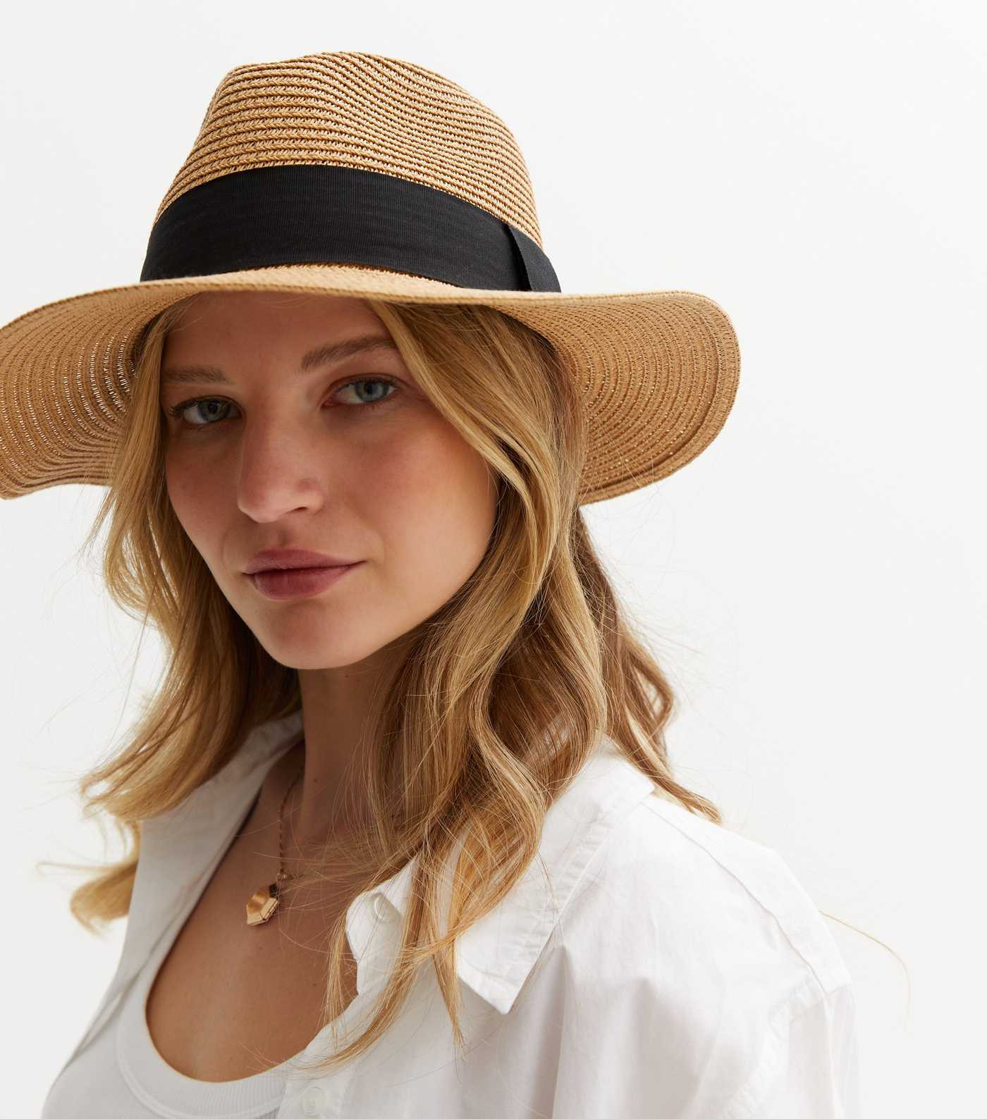 Tan Straw Effect Fedora
						
						Add to Saved Items
						Remove from Saved Items | New Look (UK)
