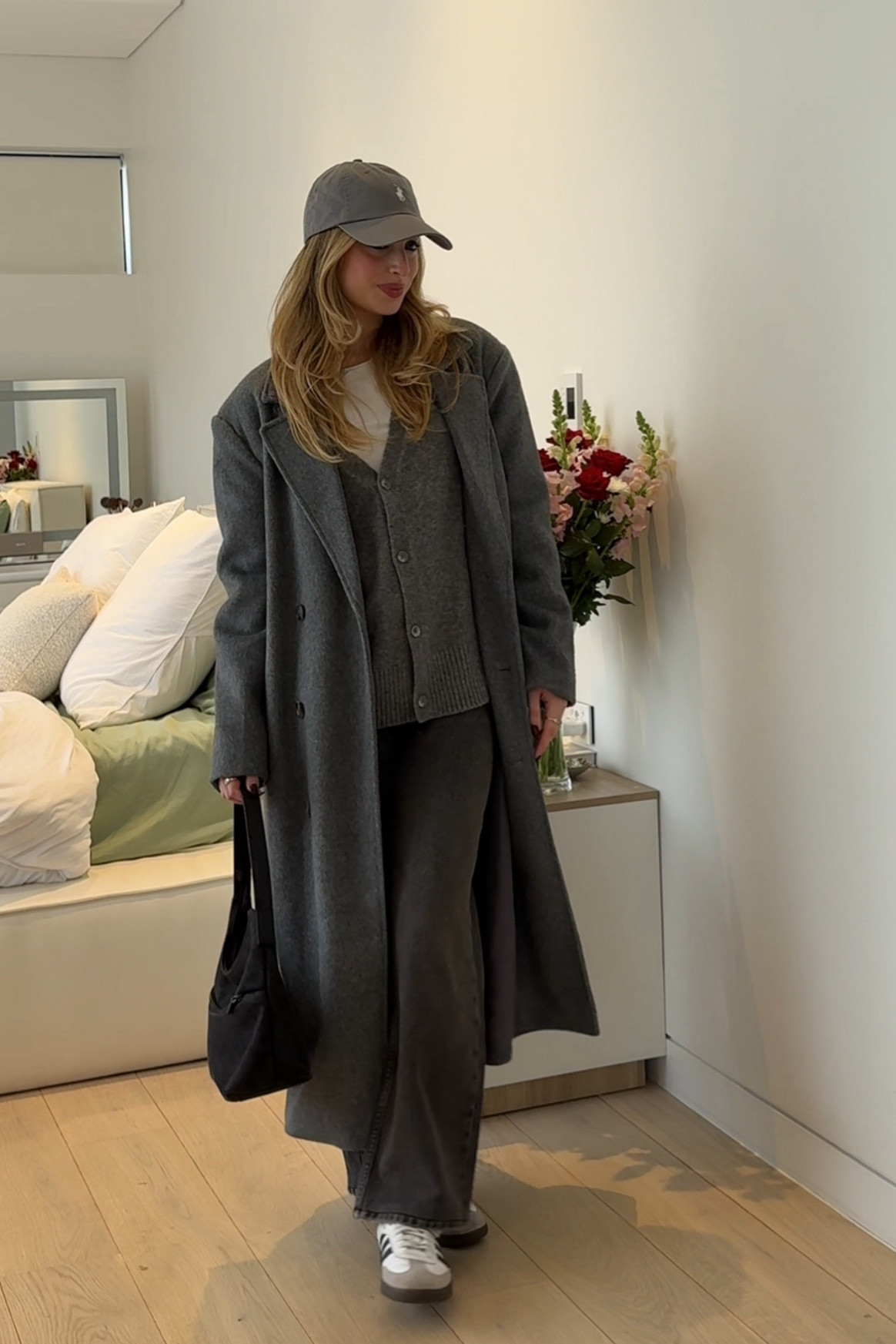 The perfect outfit to keep you cozy on a cold winter day☁️

Shirt is target, sweater and jeans are Zara and bag is vintage Gucci. I’ve linked similar alternatives for you guys so shop this look⭐️

🏷️ winter fashion, winter outfit ideas, oversized coat outfit, elevated basics, capsule wardrobe outfit, grey outfit

#LTKstyletip #LTKwinter #LTKaustralia