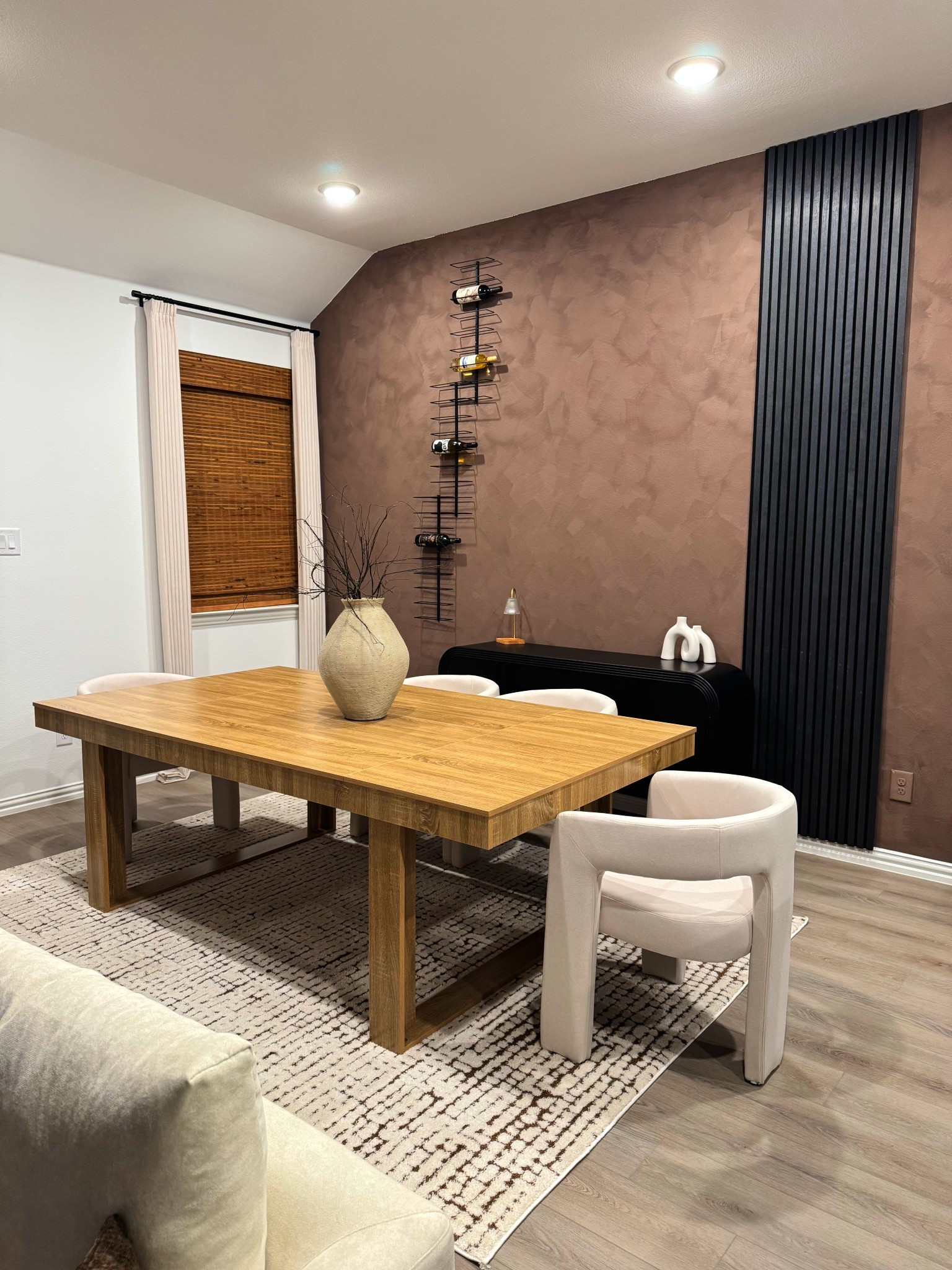 Dining room set 

#LTKU #LTKHome #LTKStyleTip