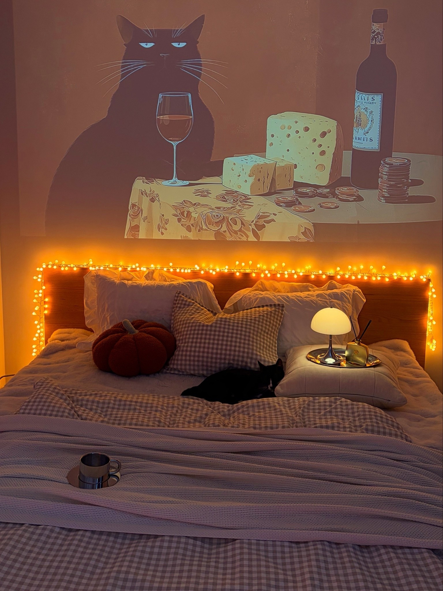 Bedtime ✨🤎🐈‍⬛

#LTKHome #LTKSeasonal