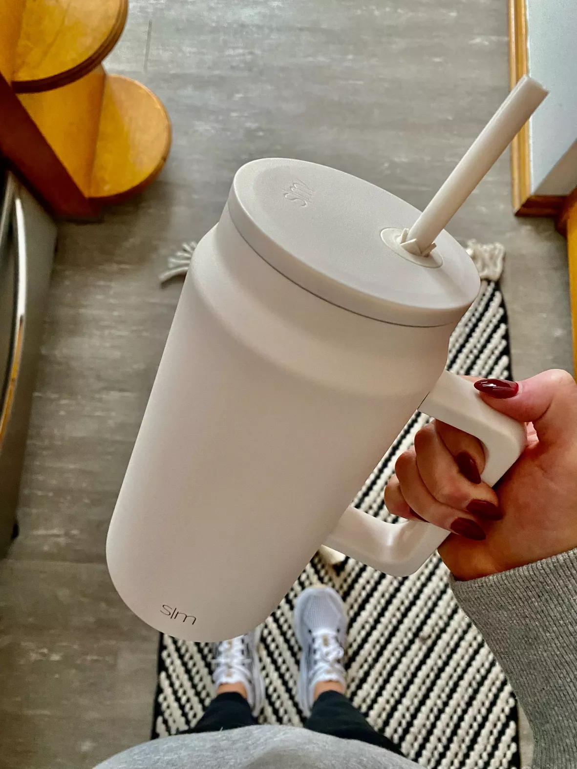 Simple Modern 50 oz Mug Tumbler with Handle and Straw 50oz