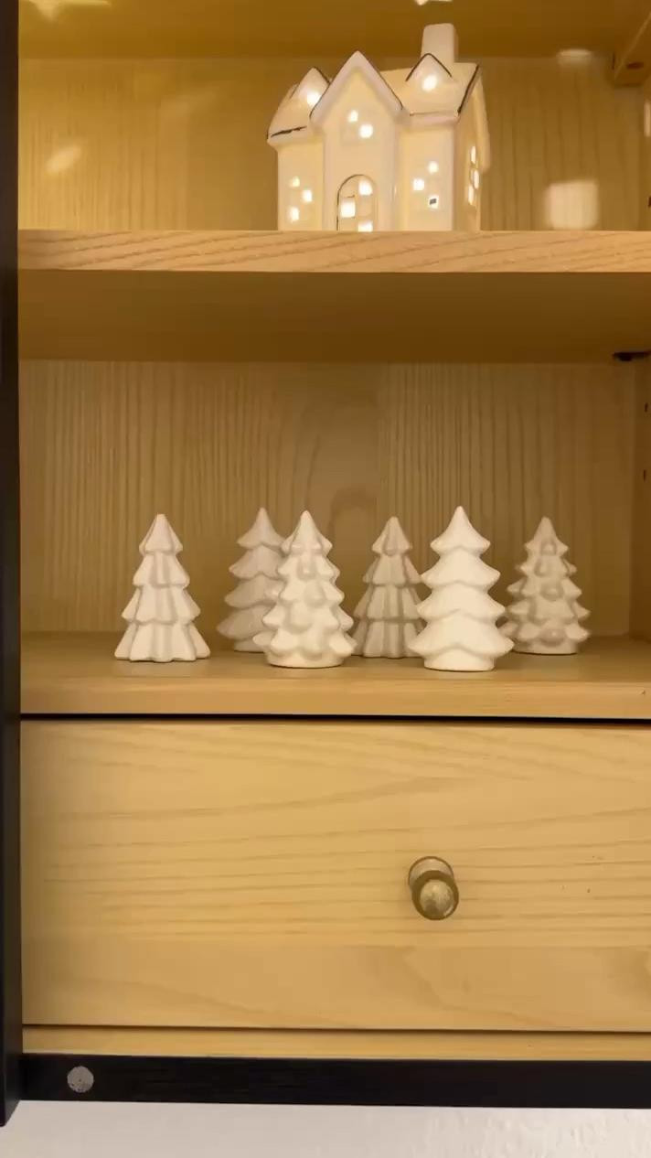 This white tree set from Modern Locke is easy to style in so many different spaces! They add the cutest holiday touch! 

Modern Locke, holiday finds, holiday home, decor, trees, 

#LTKHoliday #LTKHome #LTKWatchNow