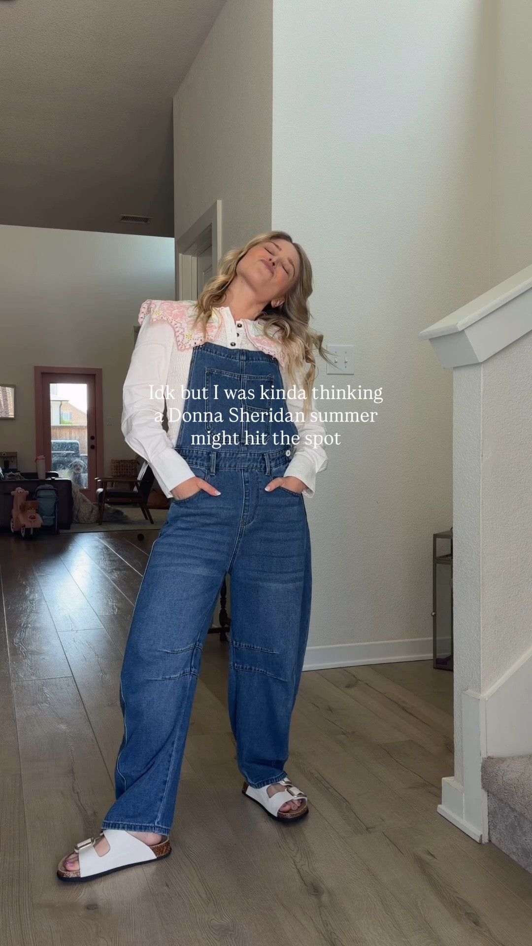 A Mamma Mia overalls kinda summer might heal me… what do you think? 😘🇬🇷