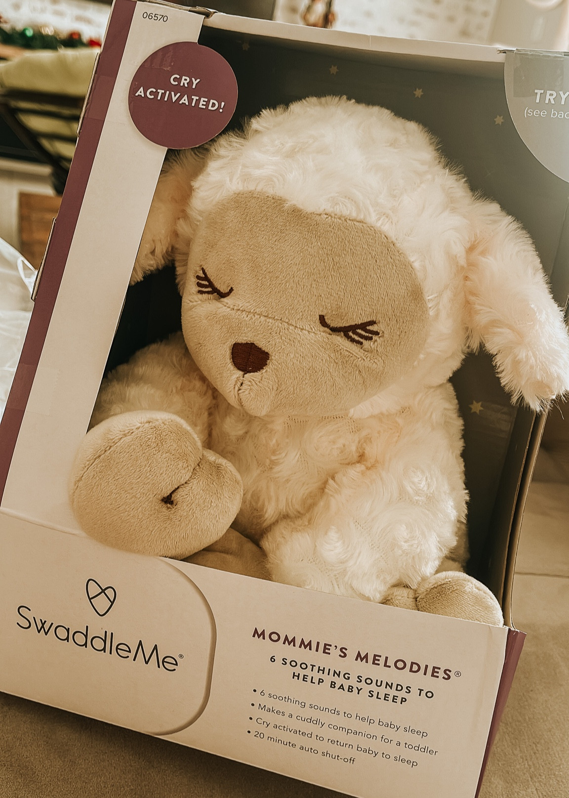 Cutest gift we received for baby Oliver 🐥💖 a plushie with melodies and white noises that activate if baby cries at night 🌙

#babytoys #babyboy 

#LTKbaby #LTKkids #LTKGiftGuide