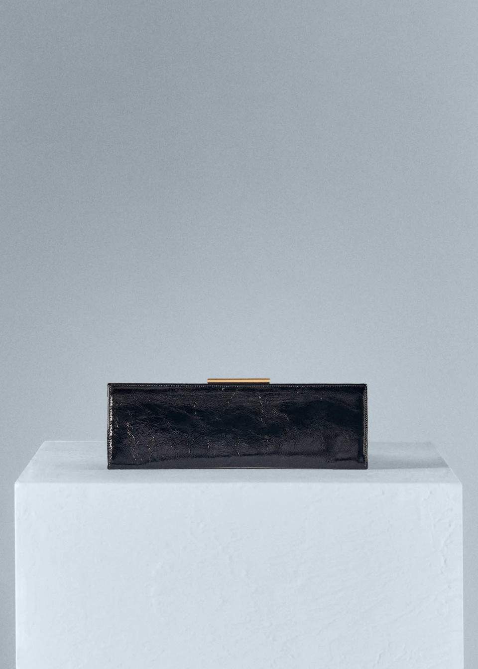 Leather clutch bag | MANGO (US)