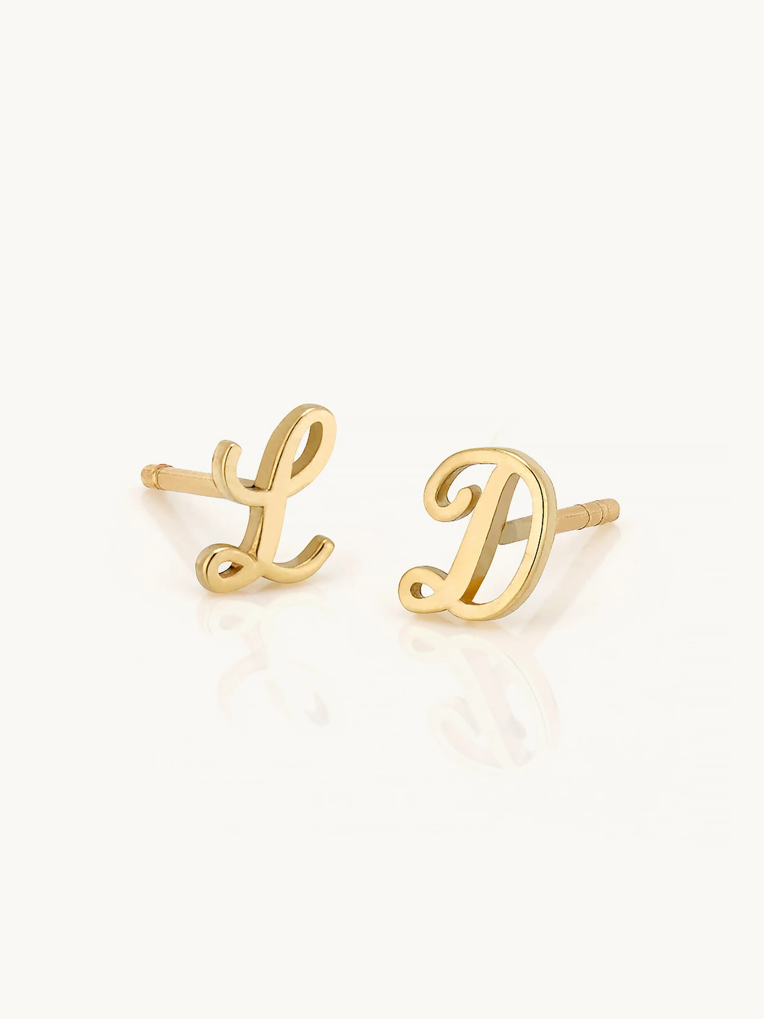 goop | Amelia Initial Stud (Single) | goop