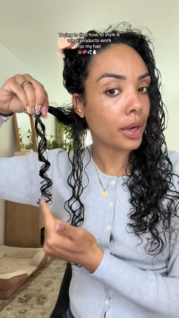 Trying to find what curly hair products work for my hair! Curly hair girls please help 🫶🏾

#LTKvlog #LTKgrwm
