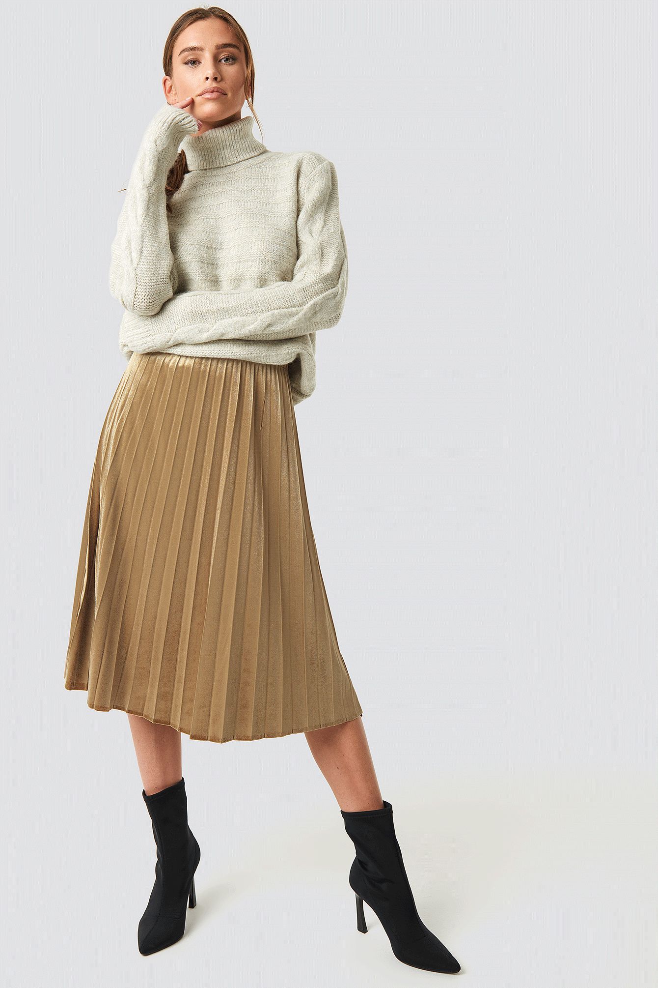 Trendyol Milla Pleated Midi Skirt - Gold | NA-KD Global