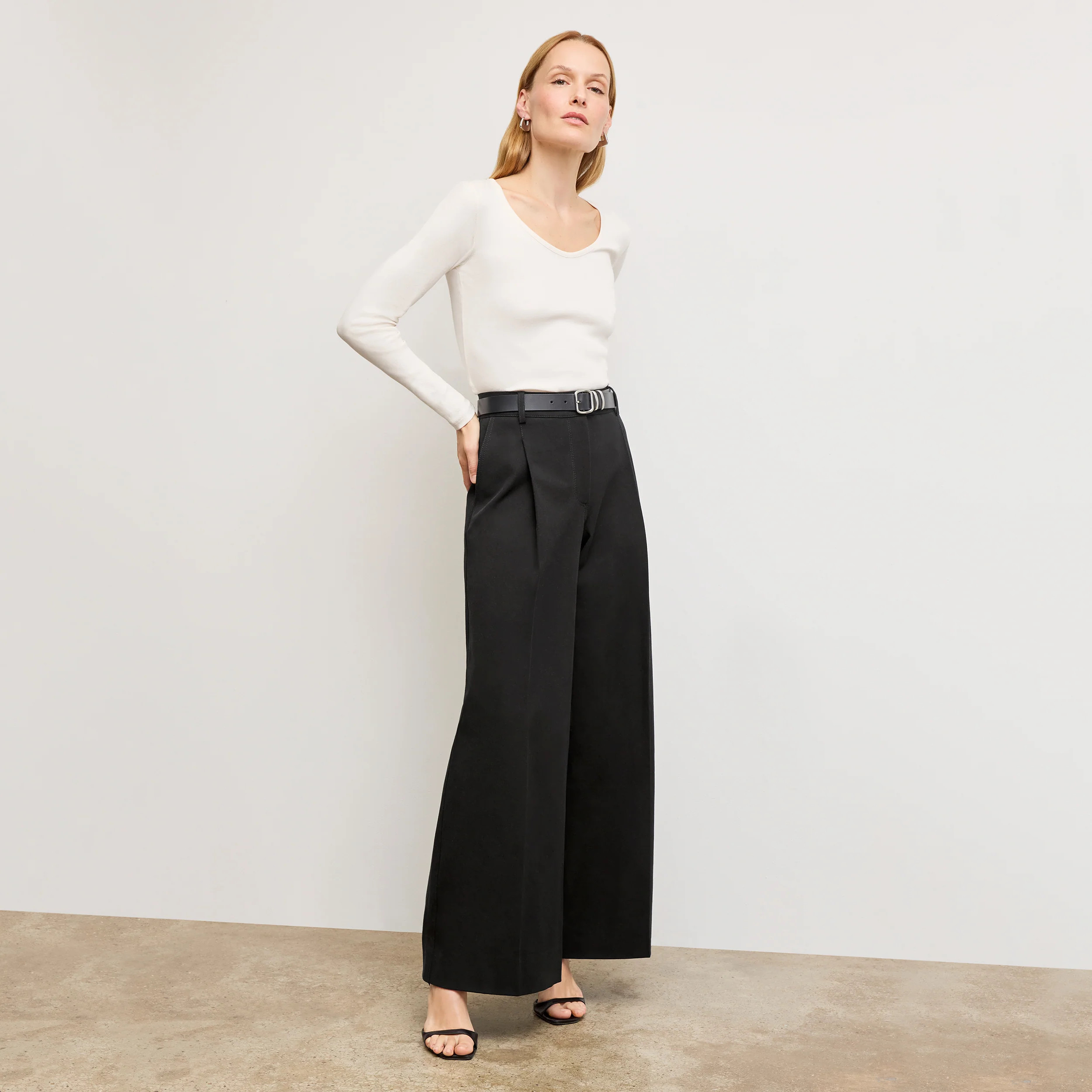 Harrison Wide Pleated Jean - Better Than Denim :: Black | MM LaFleur
