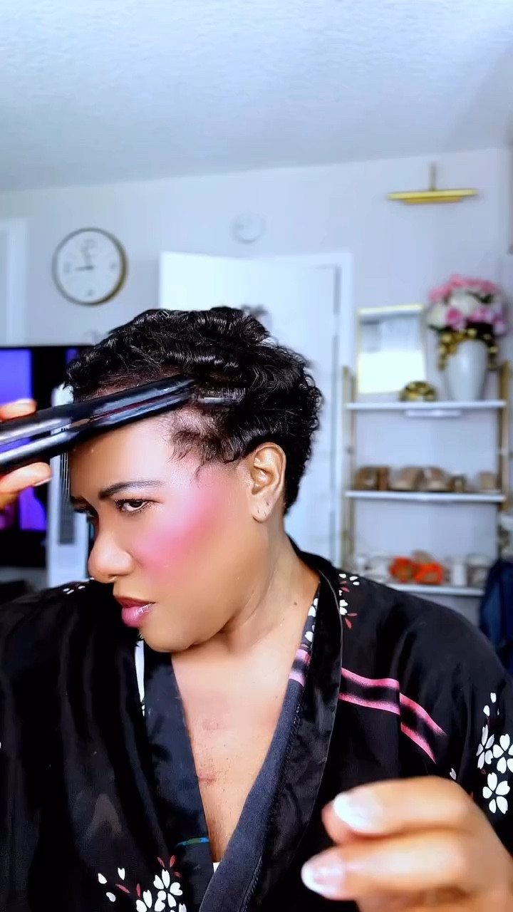 GRWM �

•
•
•
• 


Pixie, Pixie hair , Hair style, Relaxed Hair, Short hair, black girl hair, Black hair, Fifty plus, instagood 

#pixie #shorthair #hairstyles #summerhair #over50 #111 #3