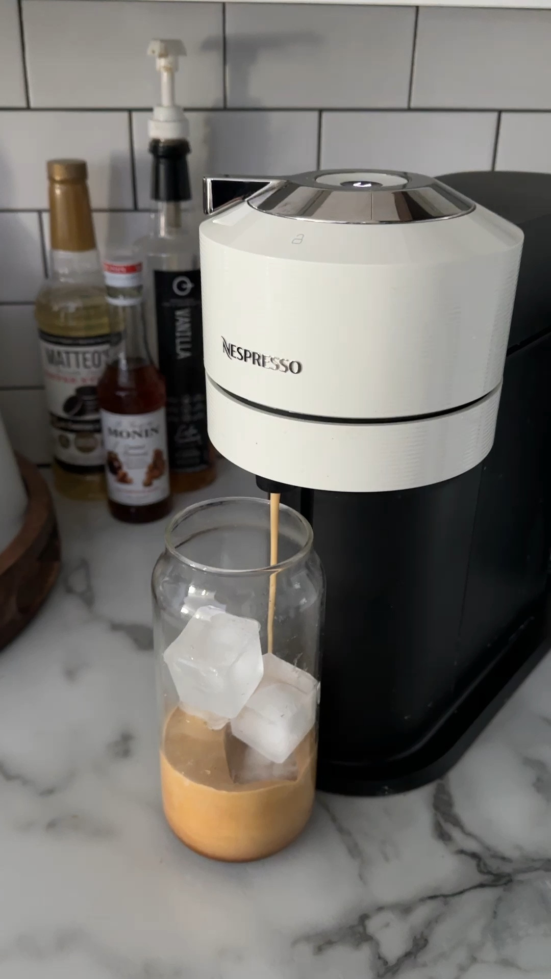 The Nespresso Vertuo Next coffee machine is on sale on Amazon! ☕️🤍 14% off! 129$ instead of 149,99$

#LTKsalealert #LTKhome