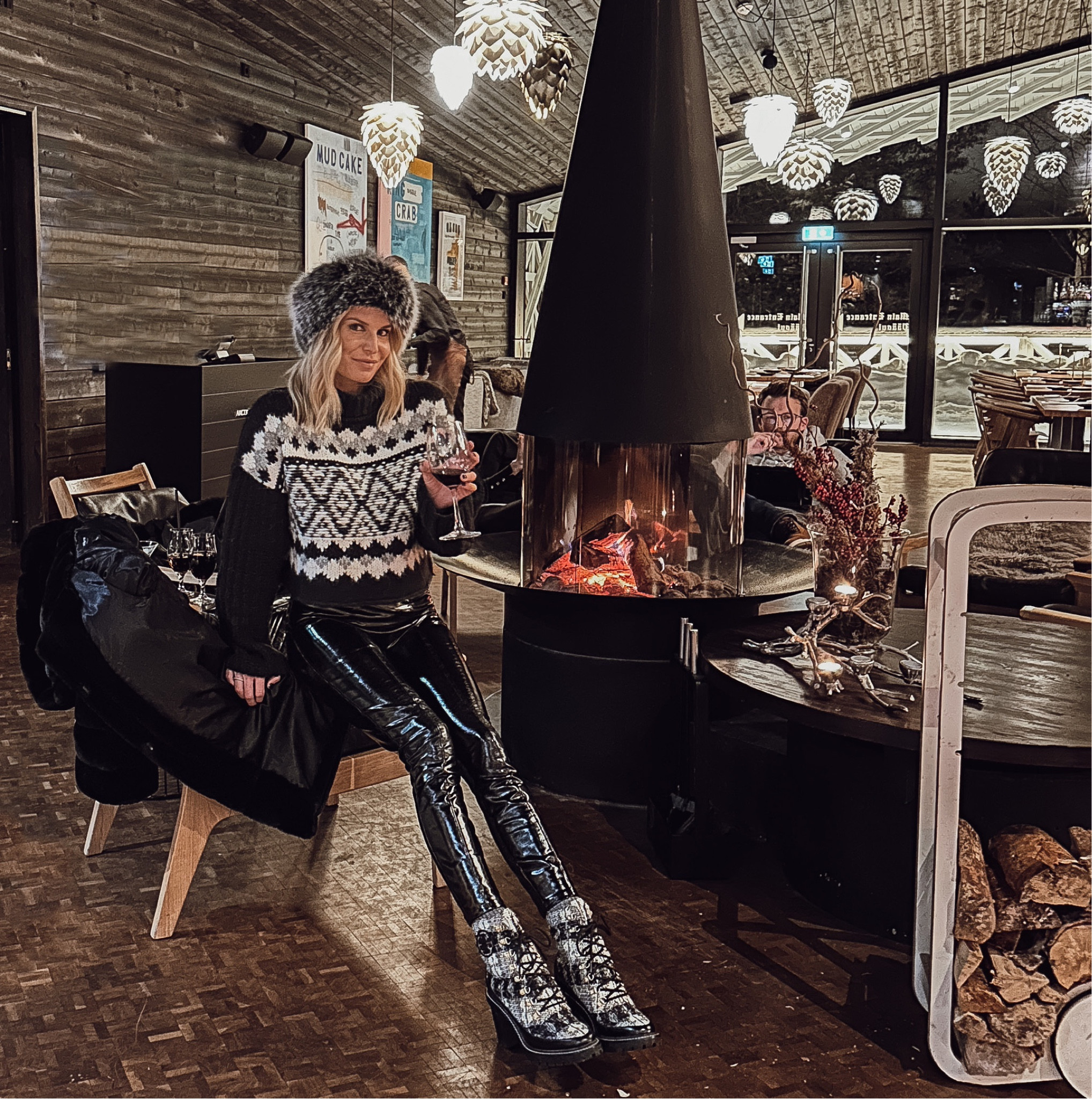 Winter chic 

#LTKtravel #LTKstyletip #LTKSeasonal