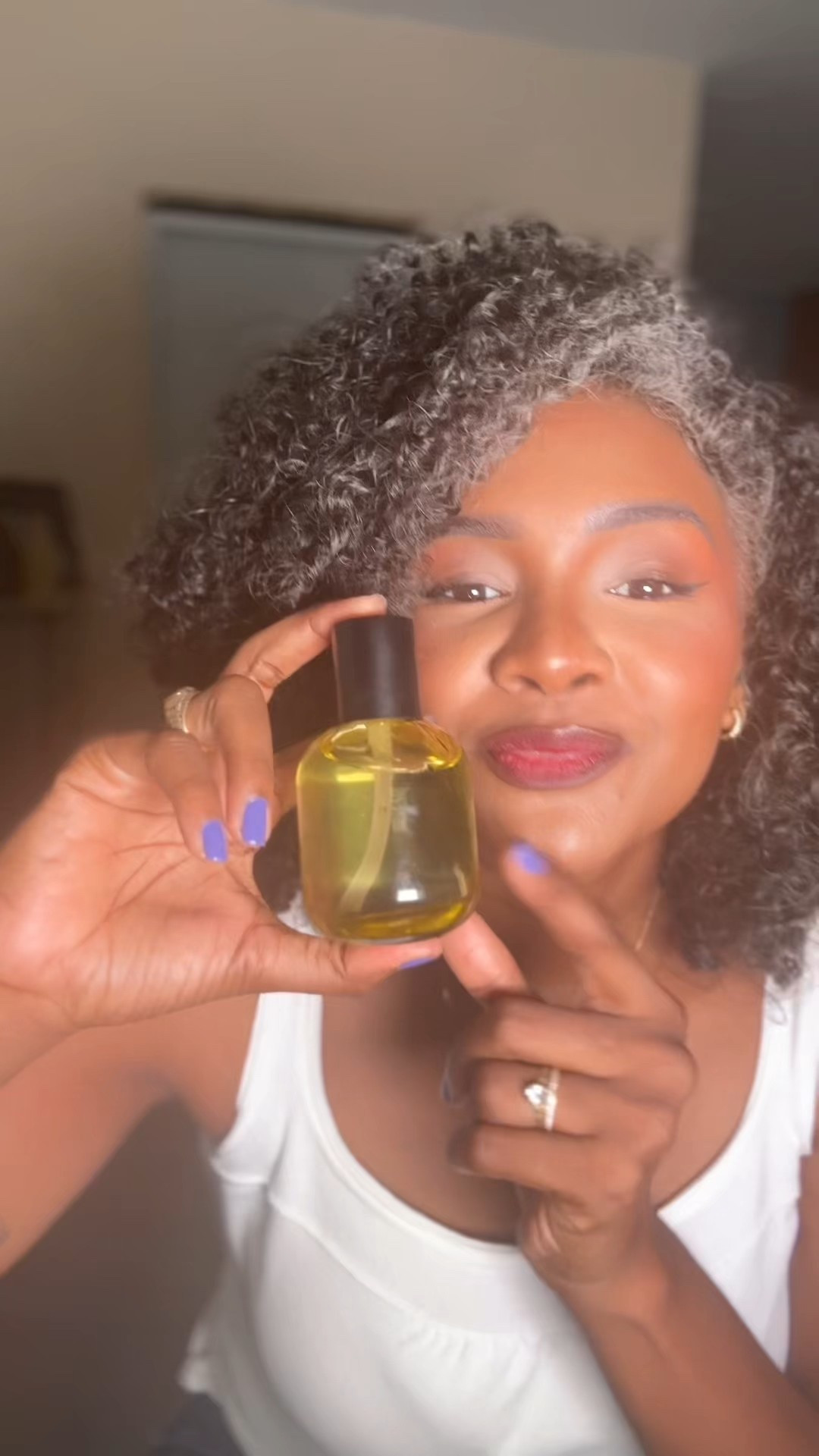 Mantén tu cabello saludable con brillo y rico olor. 

#LTKBeauty #LTKStyleTip