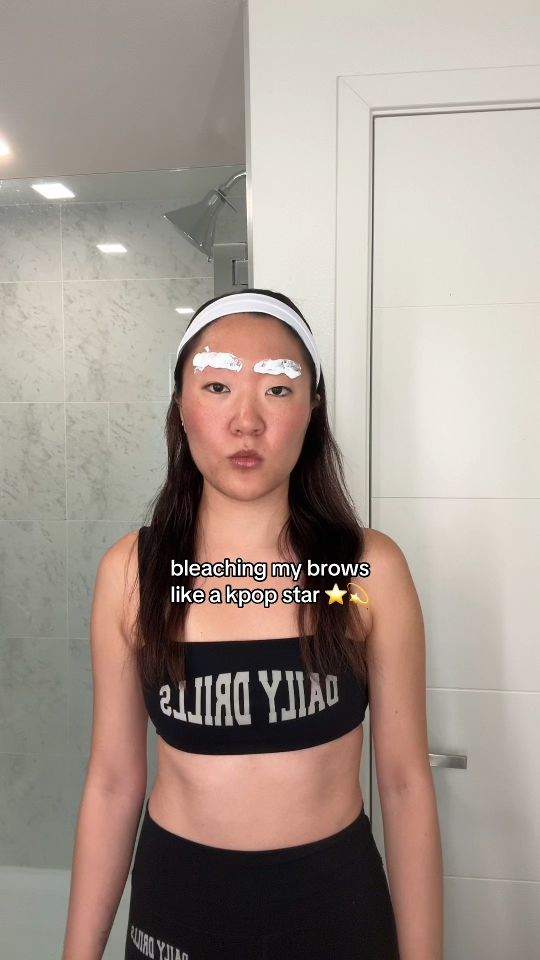Bleaching my brows 

#LTKBeauty