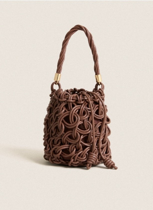 Bucket Bag

#LTKWorkwear #LTKTravel #LTKOver40