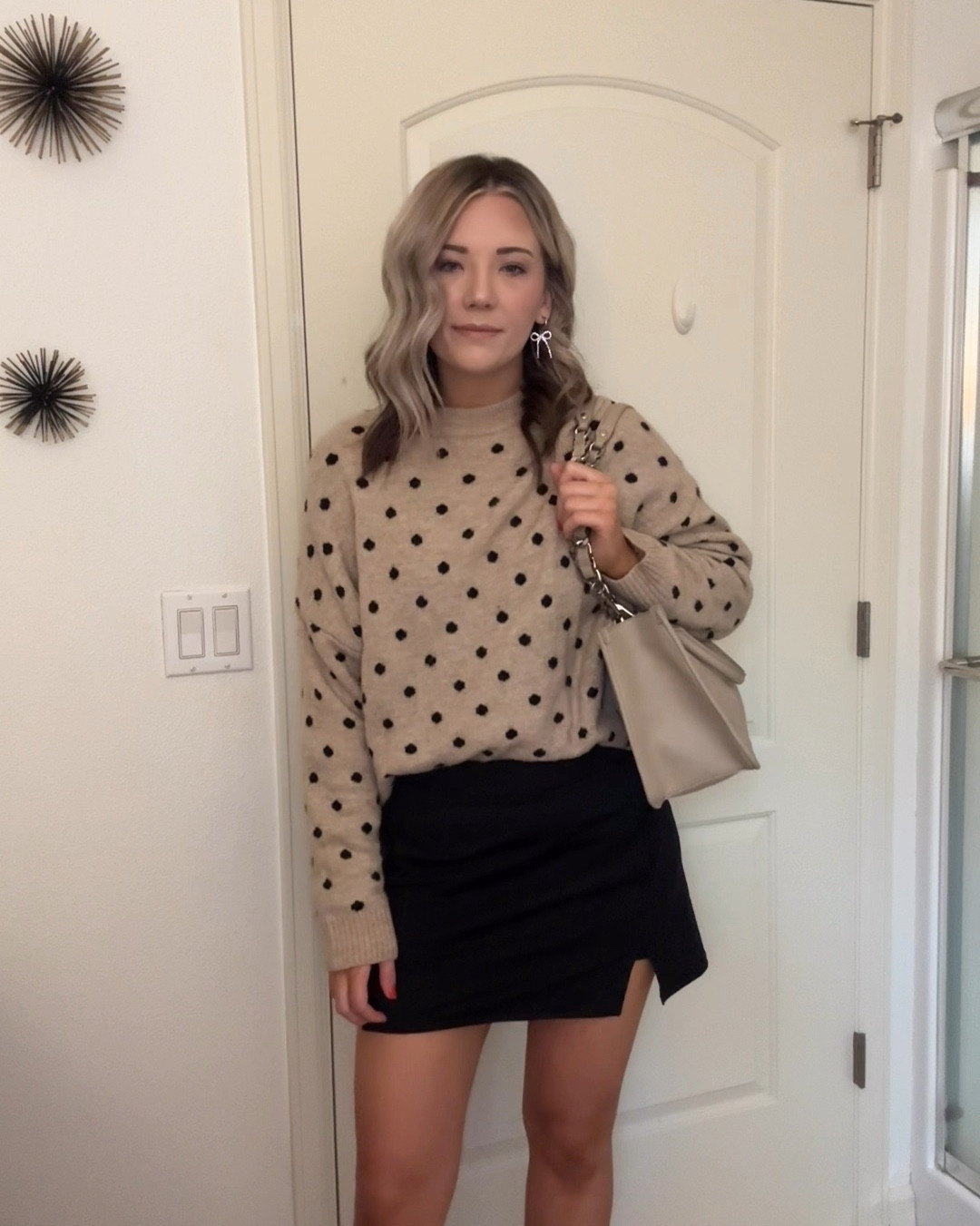 Going to dinner outfit! The exact sweater is older from H&M. I linked a few similar options but I have found the exact sweater on Poshmark. The purse is from TJ Maxx but I found a similar one on Amazon. 



#LTKFindsUnder50 #LTKStyleTip #LTKSeasonal