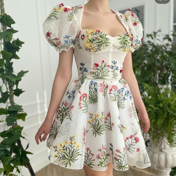 Teutamatoshi Flora Top and Skirt | Poshmark