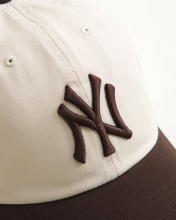 Men's New York Yankees '47 Clean-Up Hat | Men's Accessories | Abercrombie.com | Abercrombie & Fitch (US)