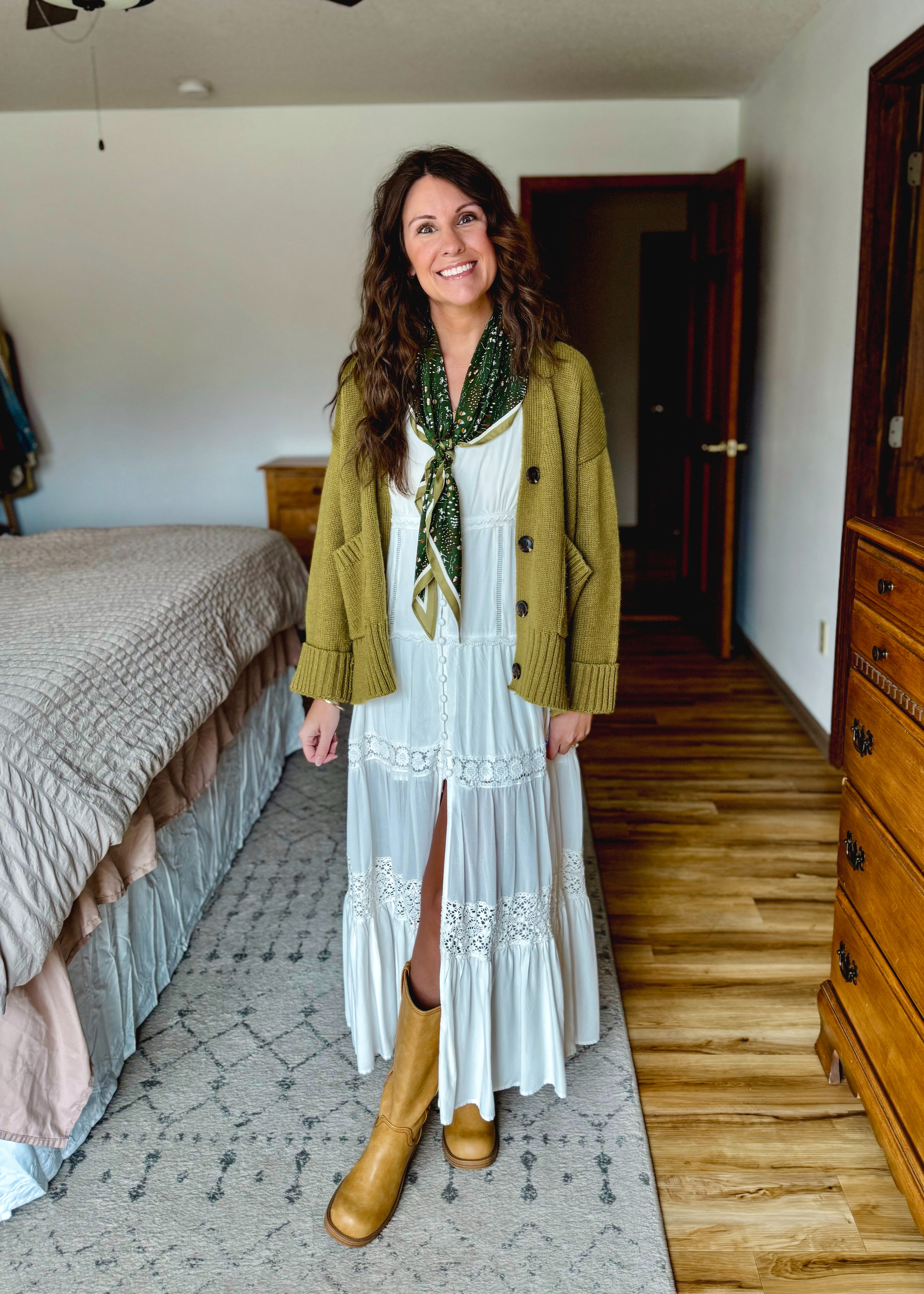 wearing size medium in this dress (also have in red!), XS in my sweater (mostly sold out-- linked similiar) and size 6 in my campus boots.
 

 

#LTKgrwm #LTKPetite #LTKSeasonal