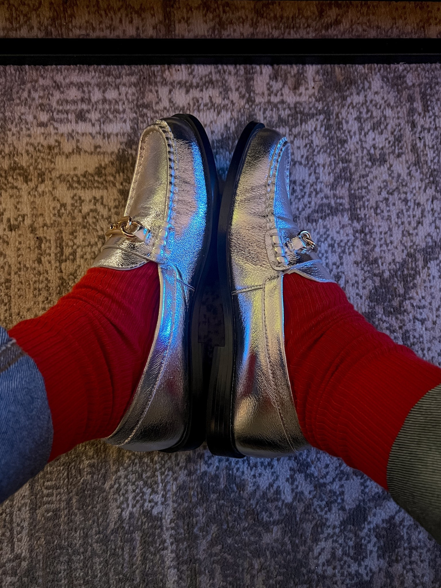 Zo’n goede prijs-kwaliteit verhouding! Deze zilverkleurige loafers vallen goed op maat en zitten direct comfortabel. 



#LTKeurope #LTKnederlands #LTKshoes