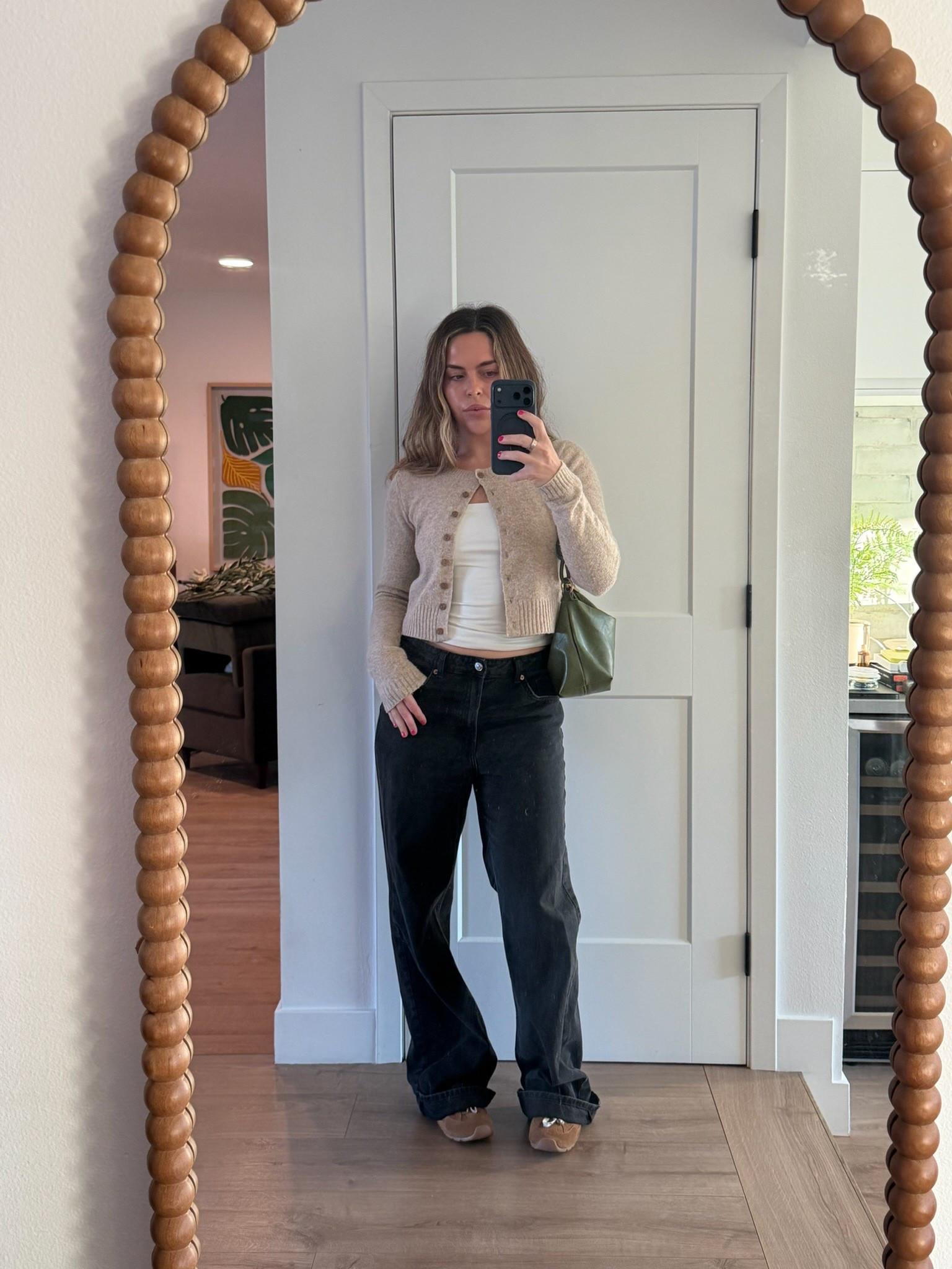 Cozy cardigan & jeans outfit! 💚

#LTKootd