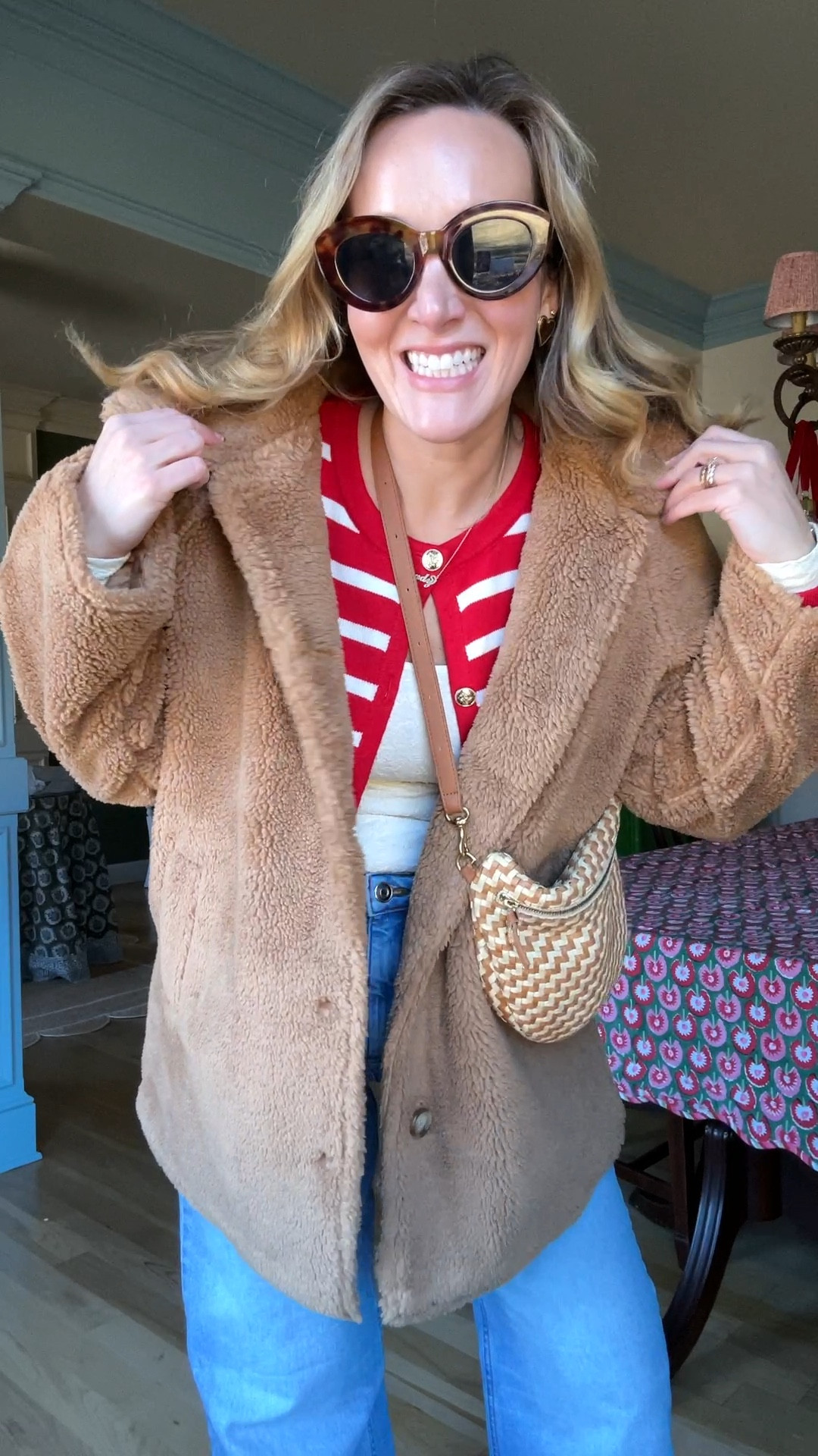 A big teddy bear coat

#LTKSeasonal #LTKMidsize #LTKFindsUnder50