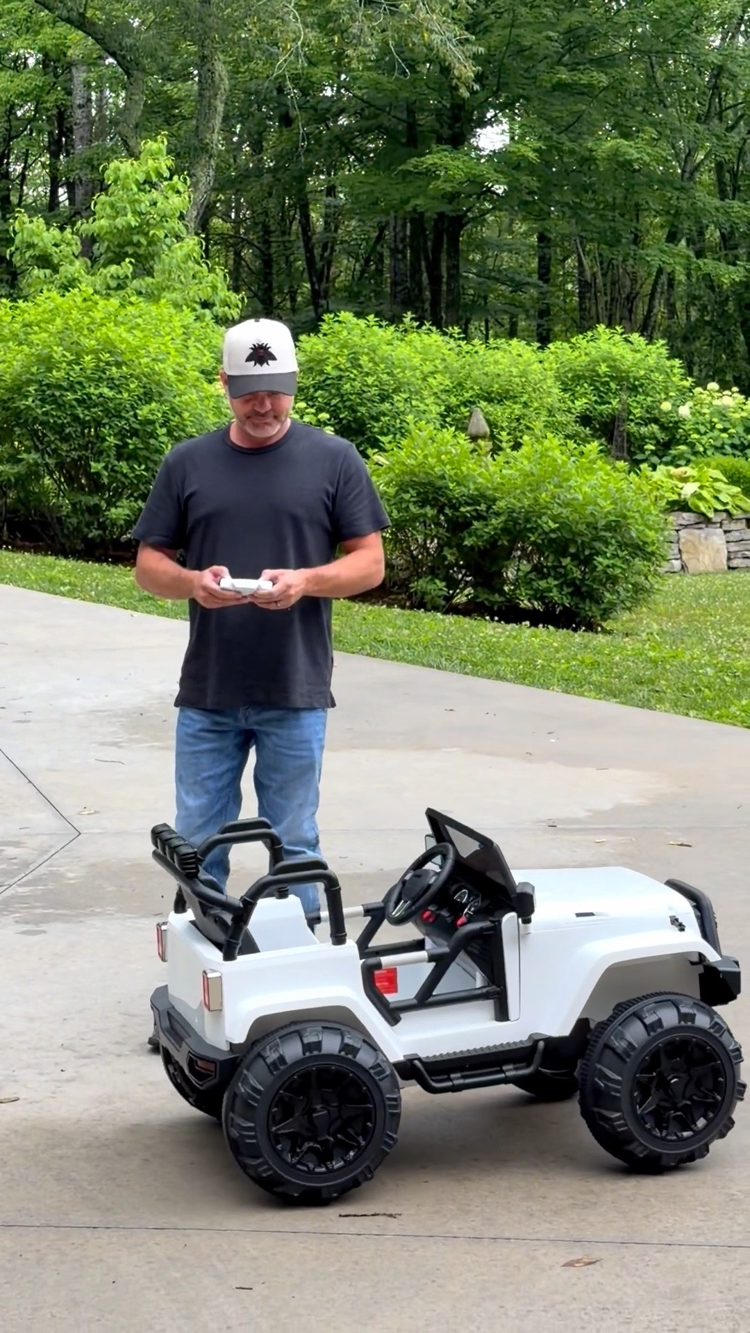 kids ride on electric car with remote! ♥️

#LTKmomlife #LTKKids #LTKSaleAlert