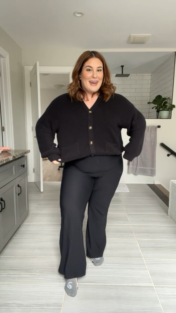 Super cute black on black casual fit 🖤

#LTKstyletip #LTKplussize #LTKmidsize