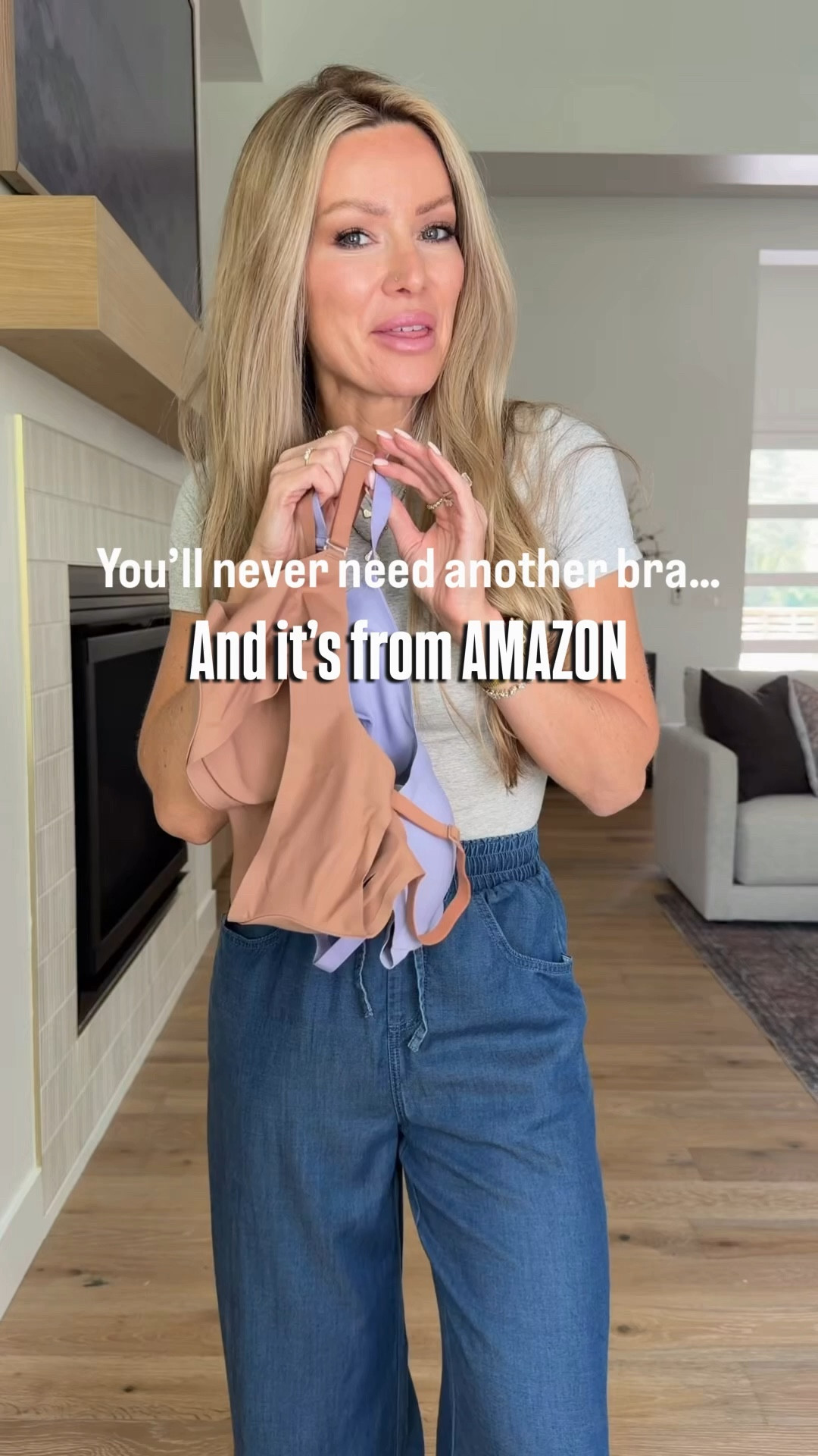 The Amazon bra that will make you throw out all your old bras! Seamless, wireless and it comes with 2 different size inserts (my fave is the thicker push-up insert) and they’re currently on sale for  $11.99 so snag them FAST!