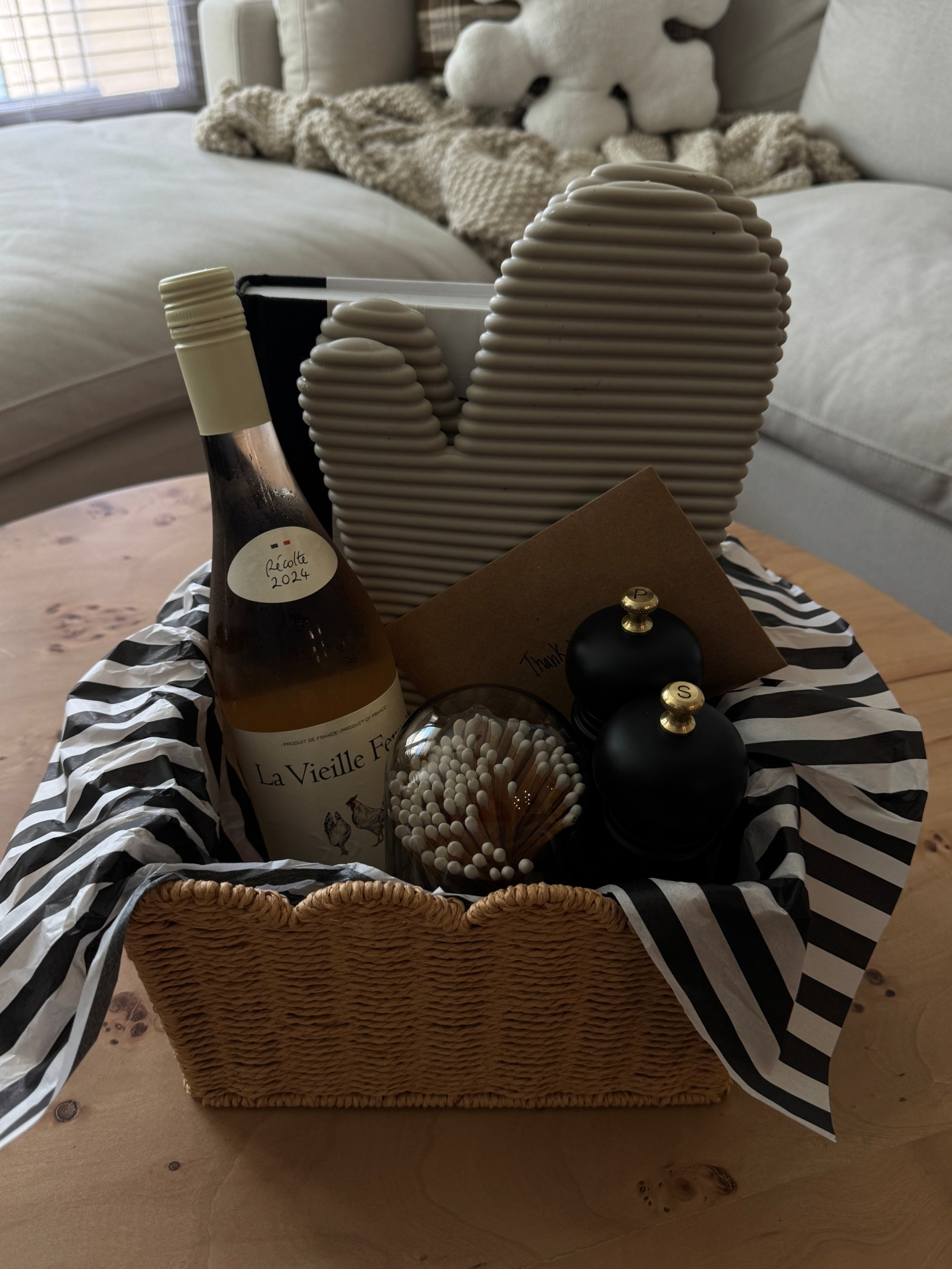 Hostess basket🤎

#LTKHoliday #LTKFindsUnder100 #LTKFindsUnder50