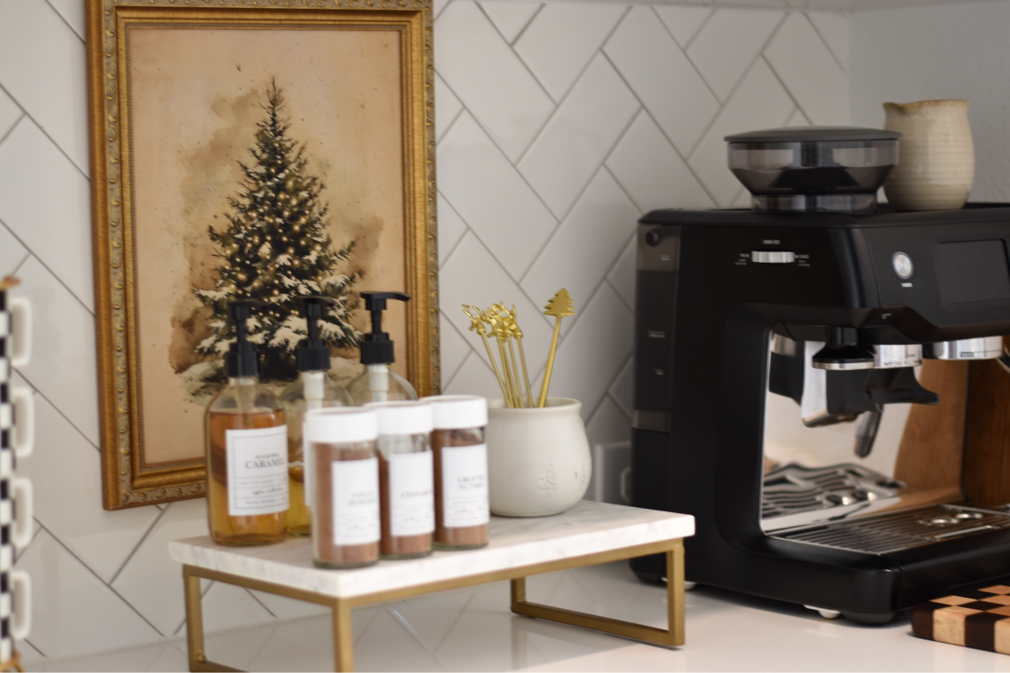 Touches of Christmas in our coffee bar

Christmas wall art, Christmas mug, marble stand, checkered board, Amazon, Target, Christmas decor, holiday decor, 

#LTKStyleTip #LTKSeasonal #LTKHoliday