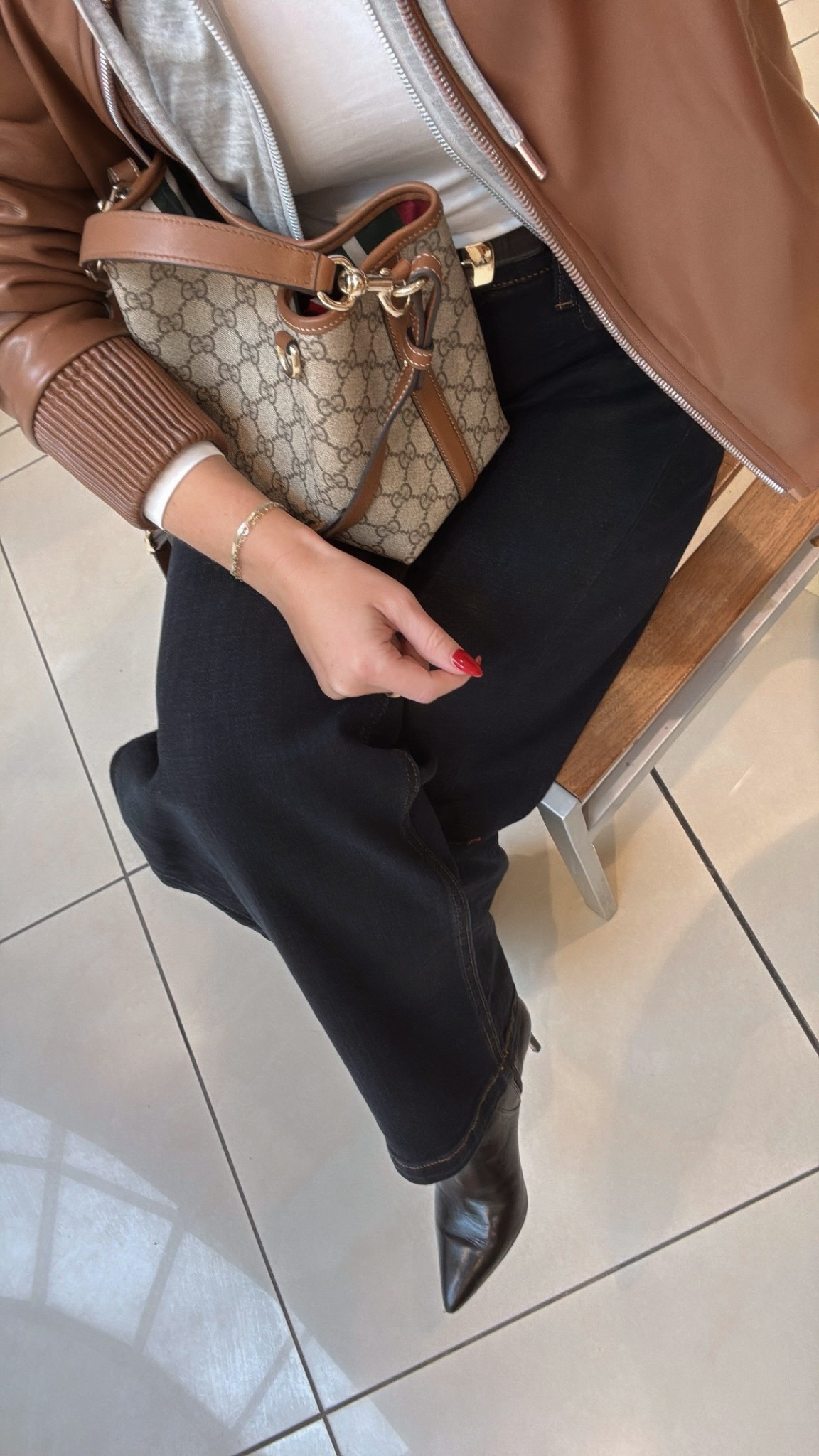 XS jacket / XS Walmart long sleeve tee / 25 jeans 

#LTKootd #LTKOver40 #LTKPetite