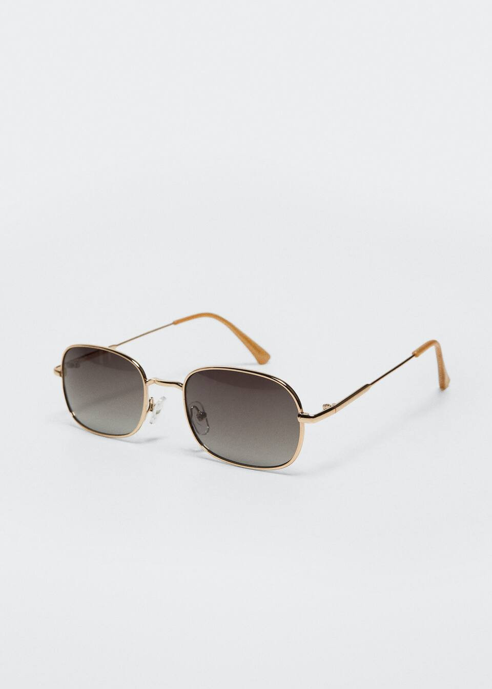 Search: metallic frame sunglasses (28) | Mango United Kingdom | MANGO (UK)