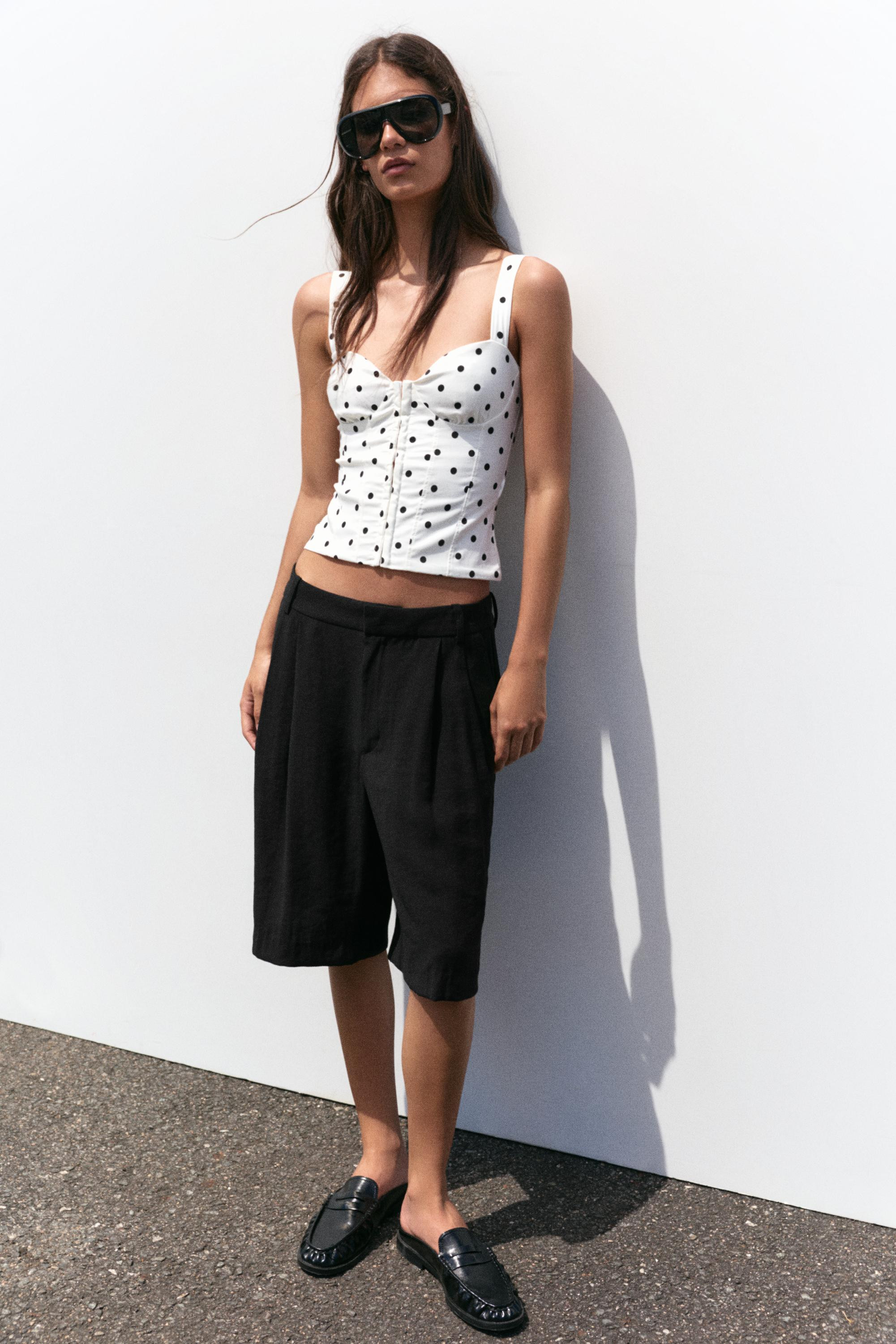Long darted Bermuda shorts | Pull&Bear United Kingdom | PULL and BEAR UK