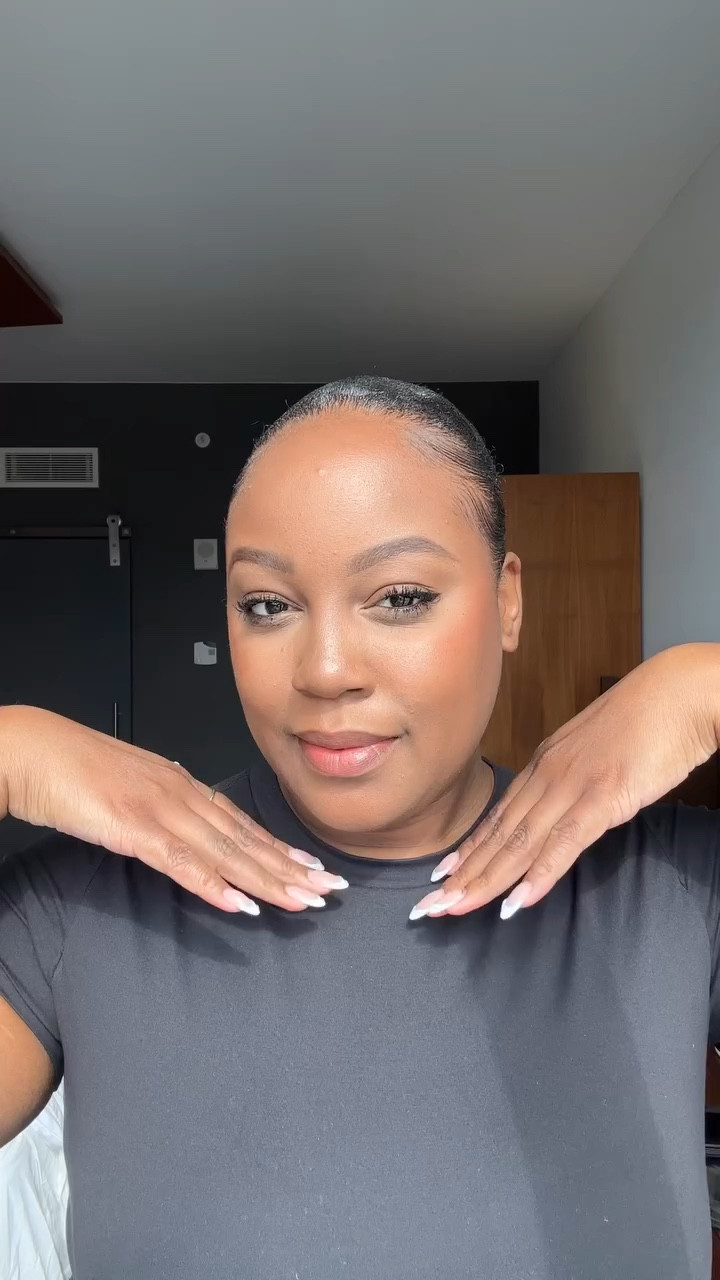 sunkissed makeup look ft. new @pradabeauty ph color changing balm in shade astral pink 💕 available @sephora #pradabalm #naturalmakeup #giftedbyprada

#LTKFindsUnder50 #LTKBeauty