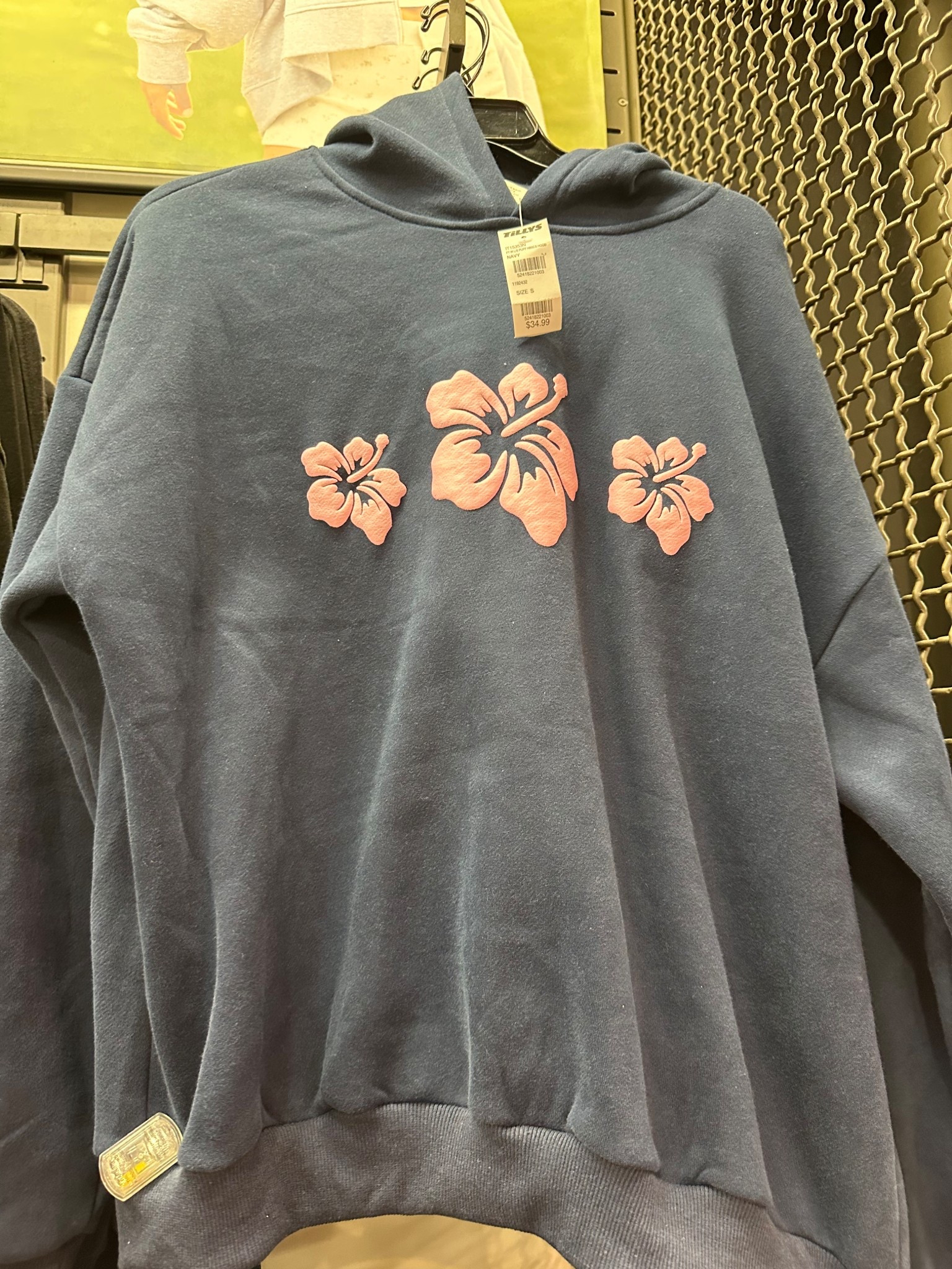 Love this hibiscus hoodie! It’s so cute, beachy, & girly! I’m obsessed! Priced at only $34 & has matching shorts for $24!

#LTKFindsUnder100 #LTKMidsize #LTKFindsUnder50