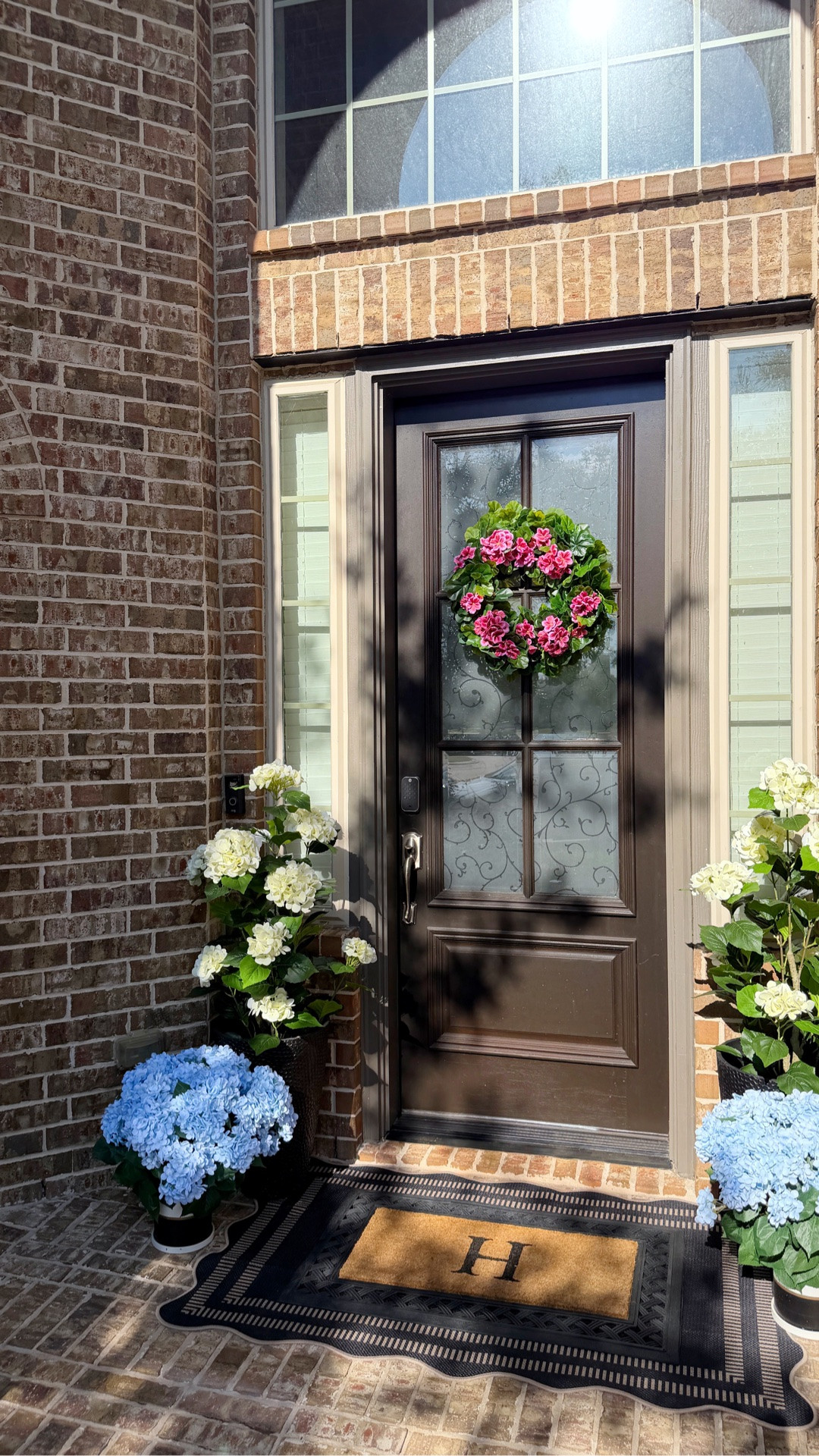 Quick front porch refresh #homedecor #outdoordecor

#LTKActive #LTKHome #LTKSaleAlert