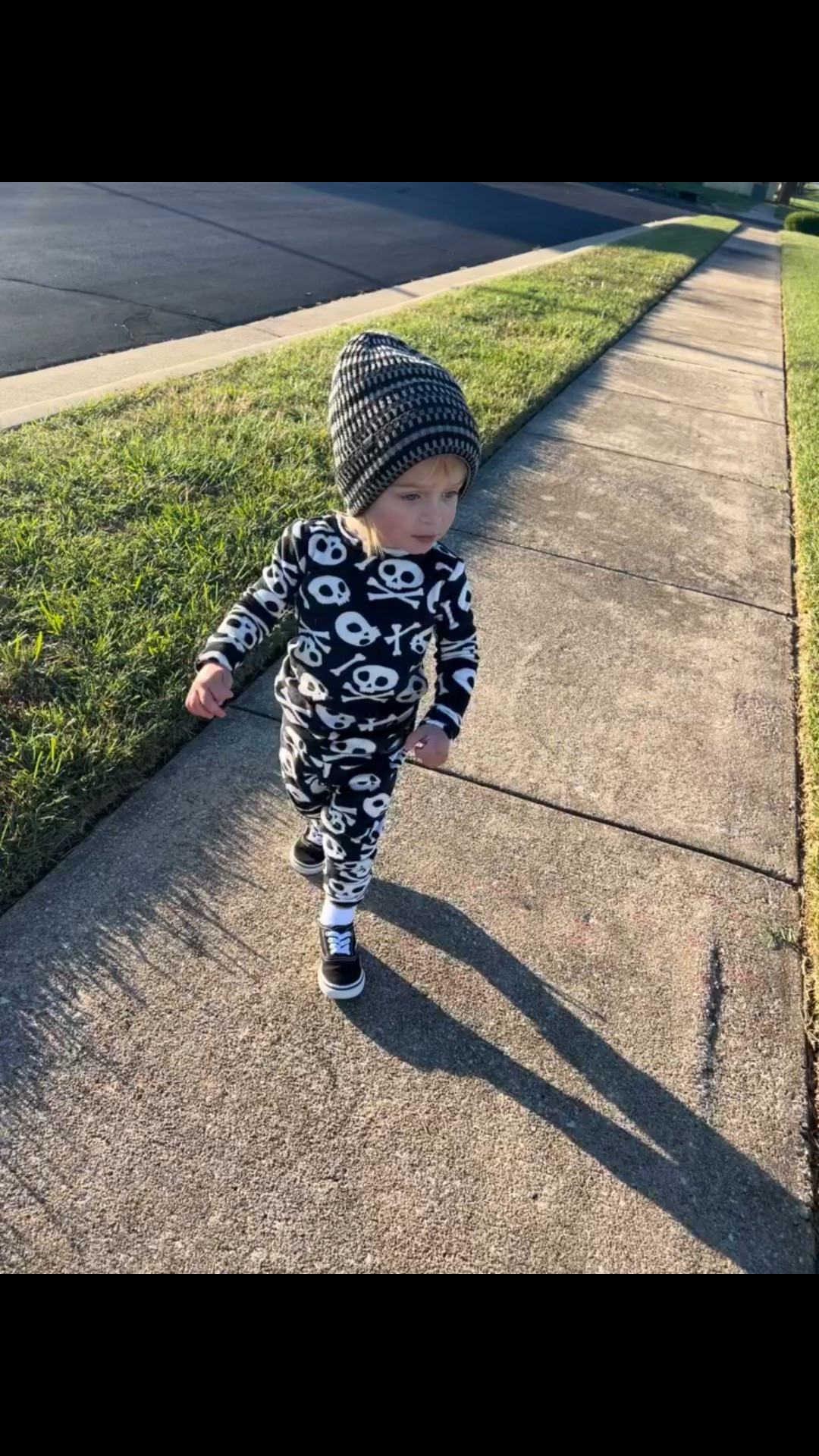 Zombie…zombie…zombie!! @monsterjam obsessed 🧟🚘 

#monsterjam #zombie #morningwalks #toddler #jammies

#LTKKids #LTKGiftGuide #LTKHalloween