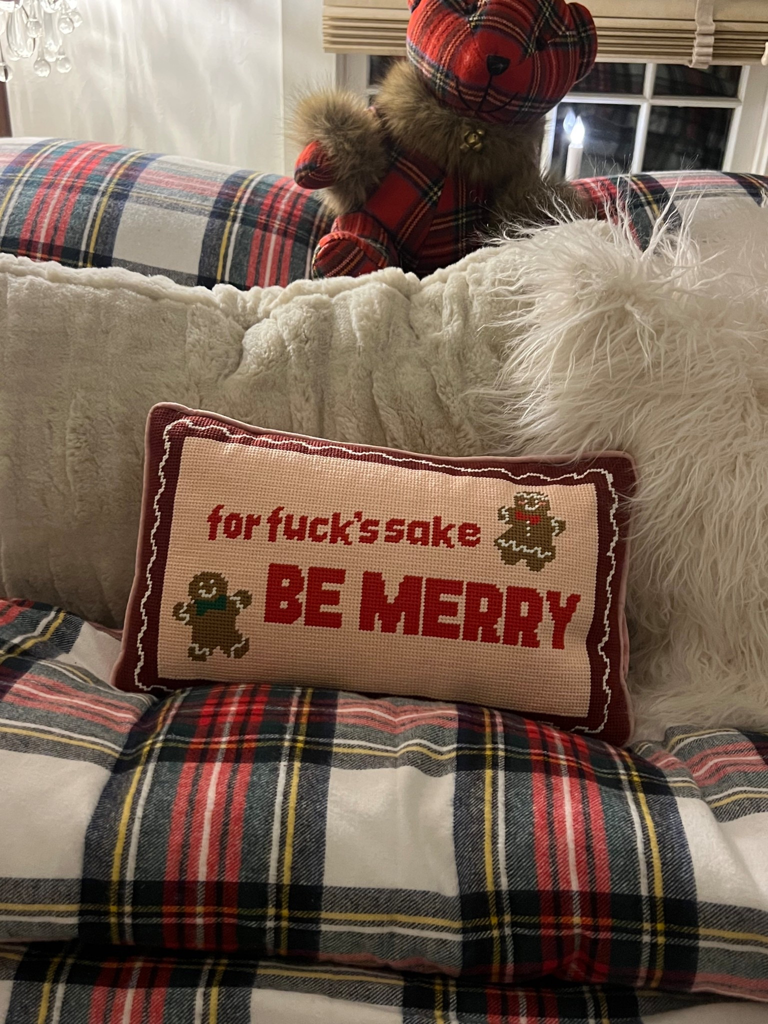 Holiday decorative pillow 

#LTKHoliday #LTKSeasonal #LTKFindsUnder100