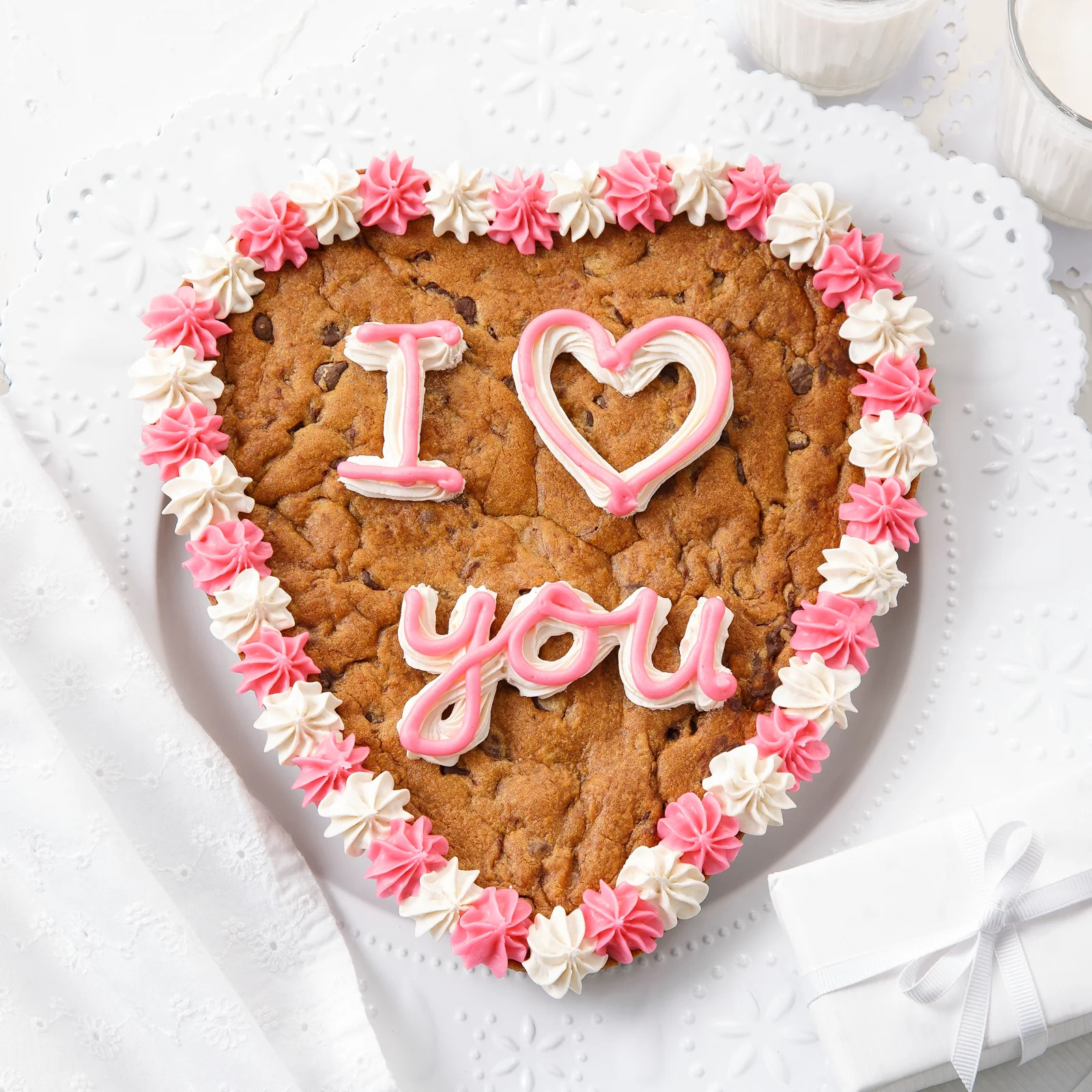 I Love You 9" Cookie Cake | Mrs. Fields
