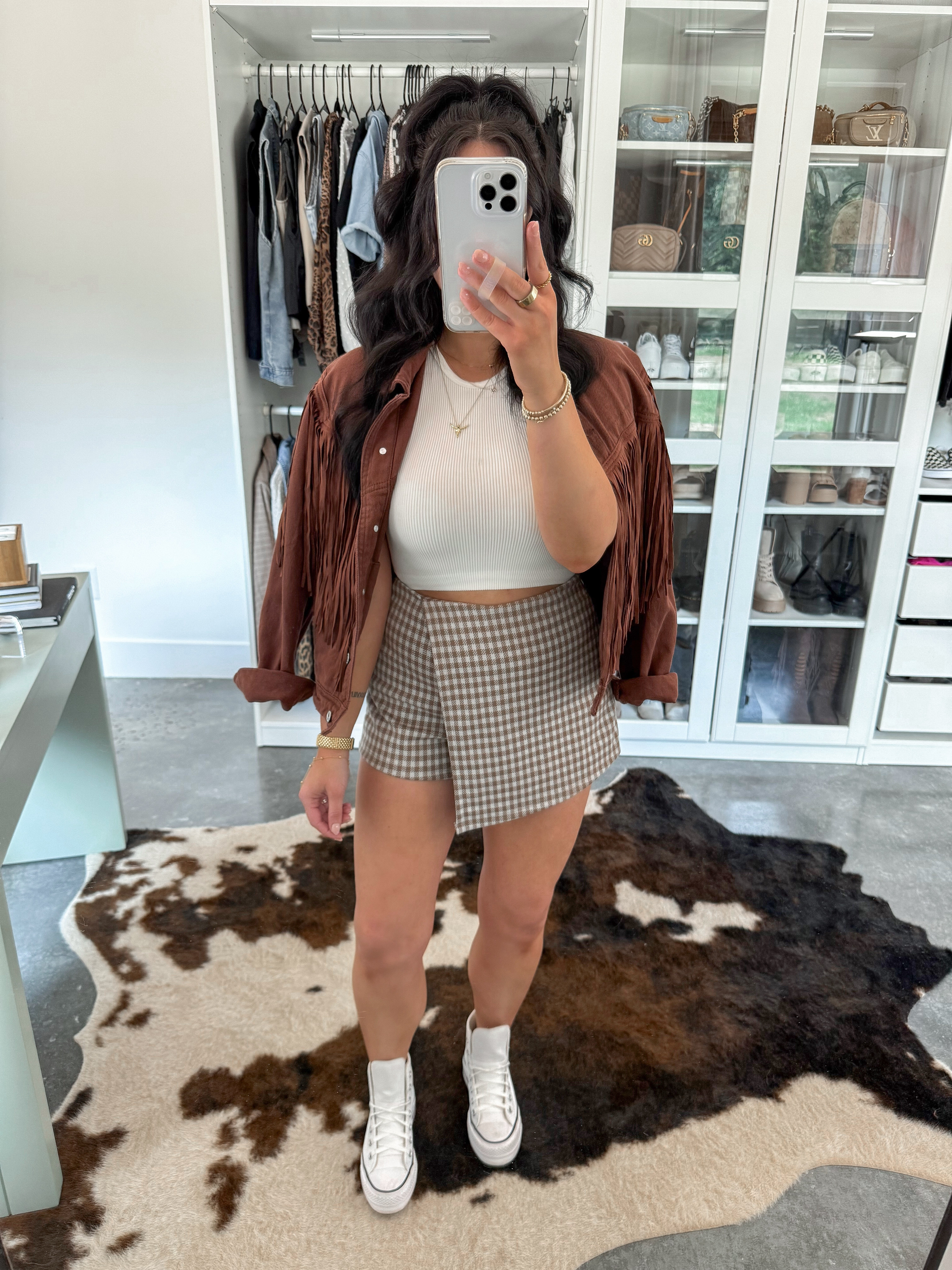 Tank Top - xs/s
Skort - small

*My exact denim jacket is no longer available, but I linked an alternative!

Another super casual western style casual look! I styled this neutral plaid skort with this white racerback tank top and added this brown fringe denim jacket over it! (Since my jacket is no longer available I did link another fringe option!) Finished the look with my white leather platform converse sneakers for the perfect casual style! 

 

 #LTKFindsUnder50 #LTKFindsUnder100 #LTKStyleTip