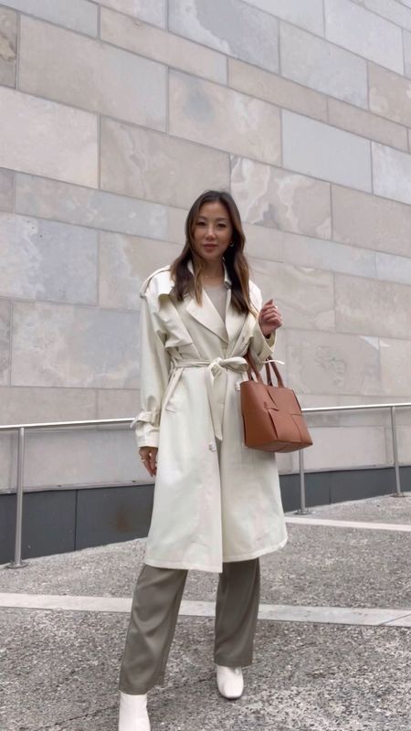 It’s trench coat season! Fall is here and this oversized trench from @chicwish is everything! Thrown it over anything and you’re good to go! 

#LTKstyletip #LTKworkwear #LTKSeasonal