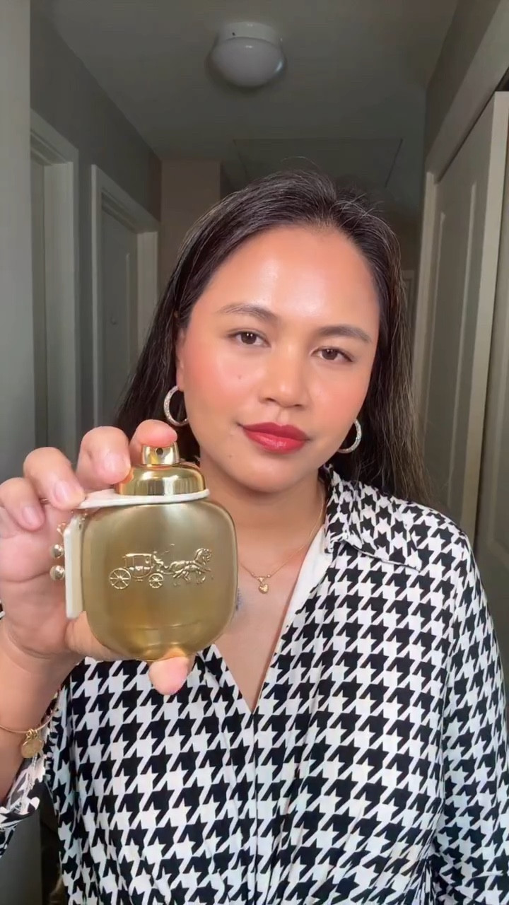 Gifted by Coach

A golden scent that lingers beautifully all day. A warm floral that feels like confidence.

@coach #coachgoldfragrance #unlockyourinnerglow