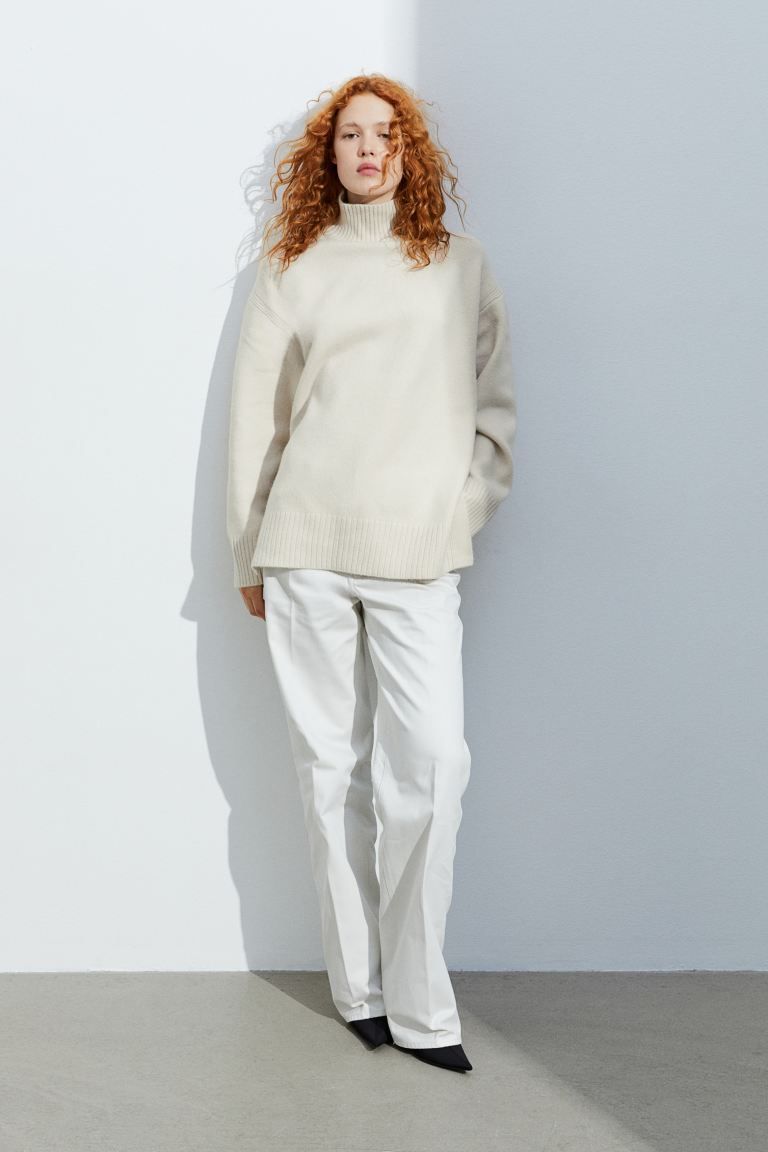 Oversized Turtleneck Sweater - Light beige - Ladies | H&M US | H&M (US + CA)