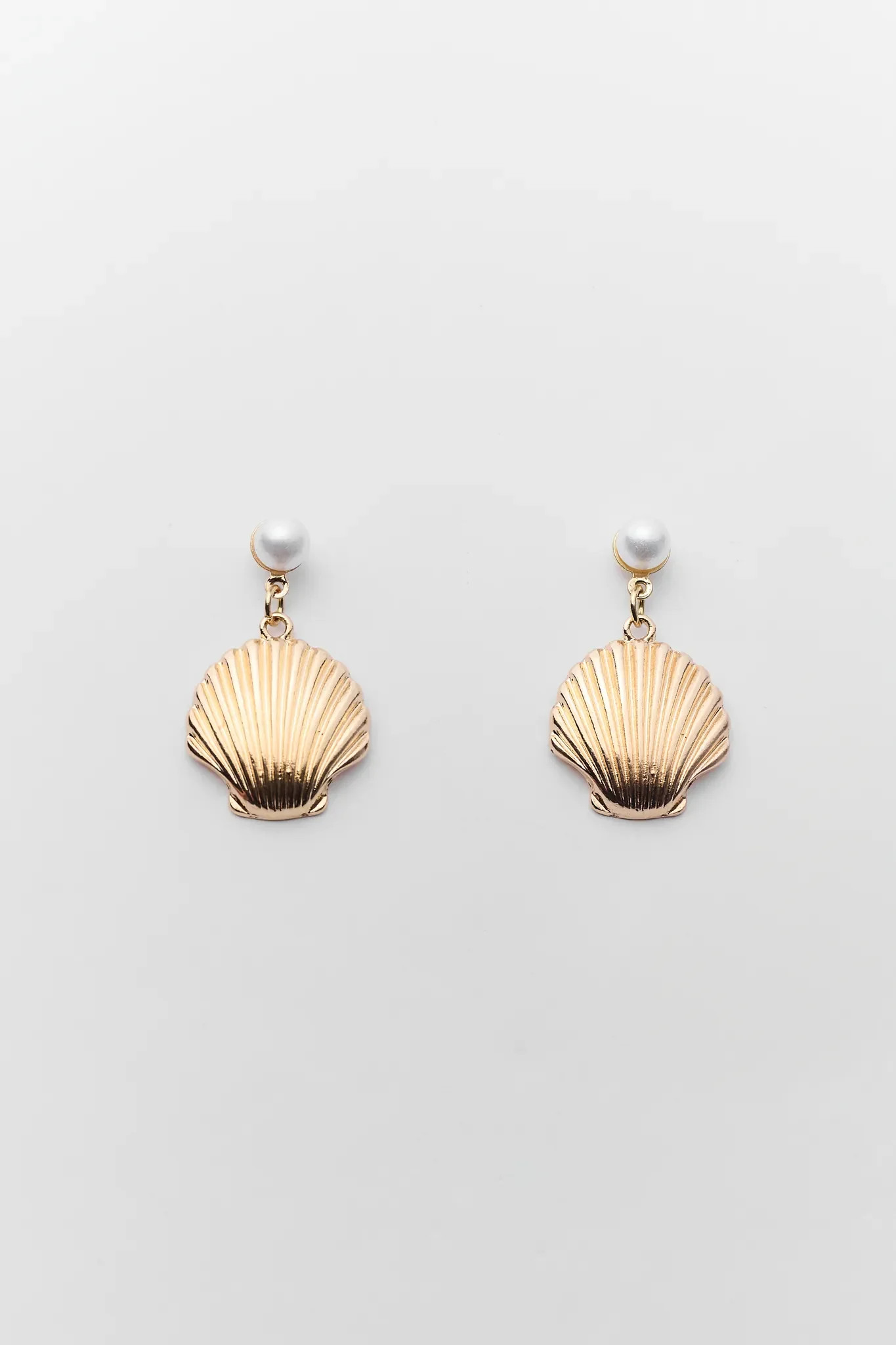 Maren Gold Shell Drop Earrings | Avara